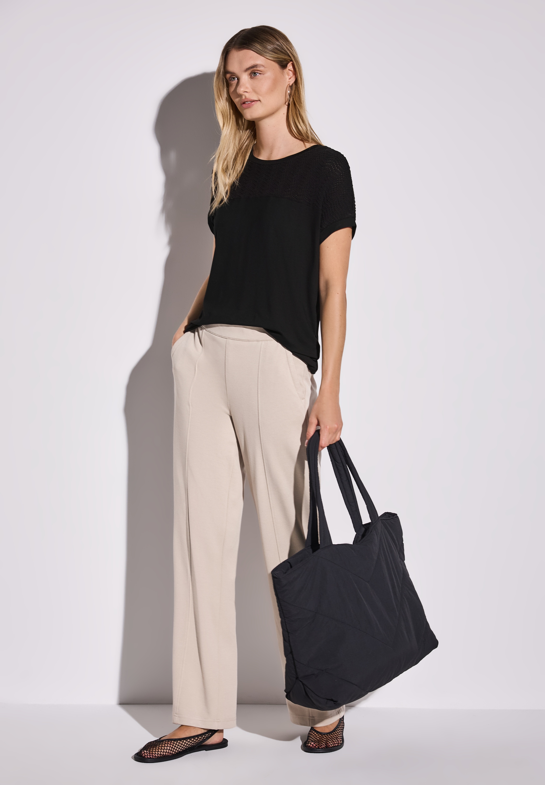 STREET ONE Shirttop, mit Lochmuster Detail