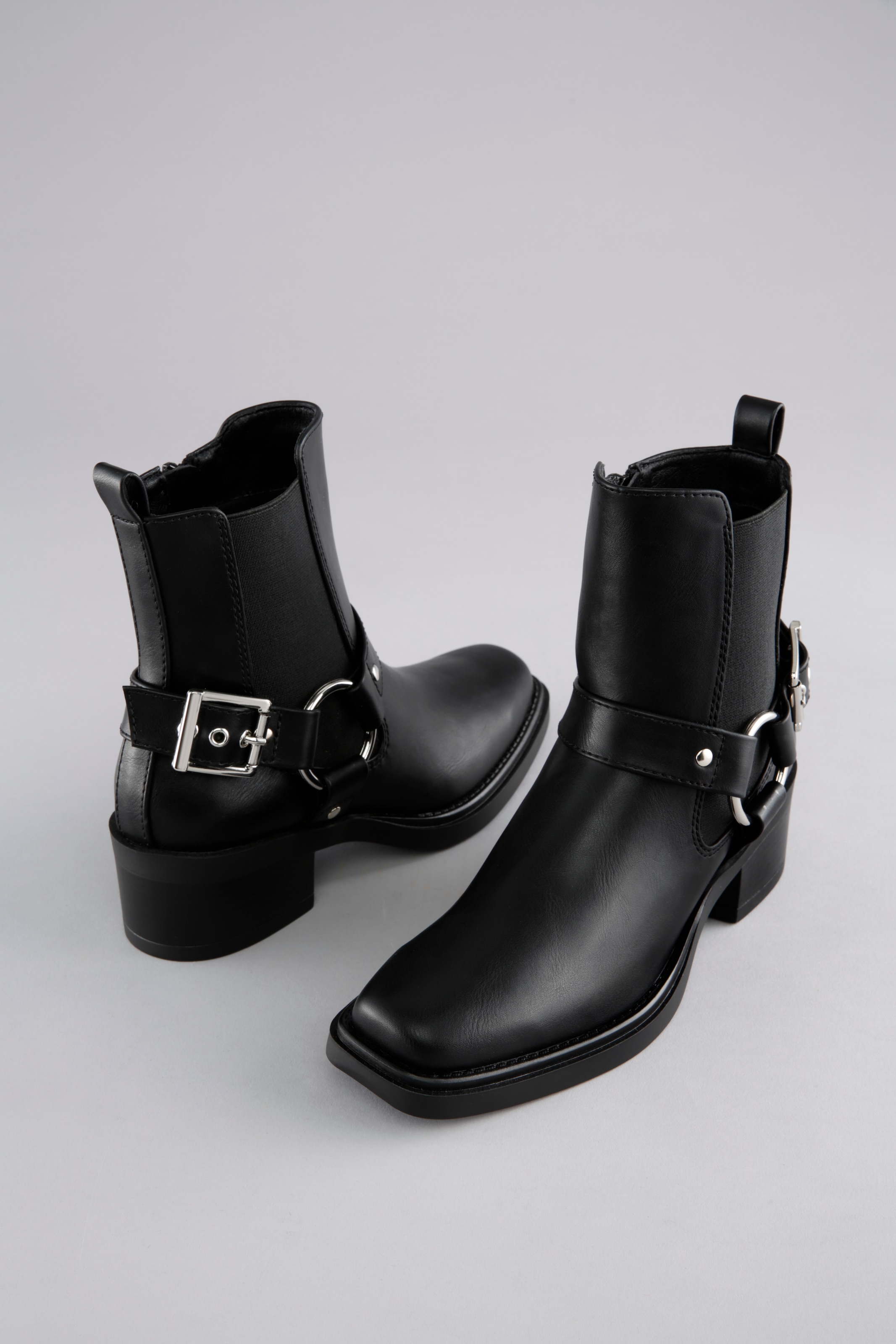 Aniston SHOES Westernstiefelette Cowboyboots, Blockabsatz, in schmaler Form