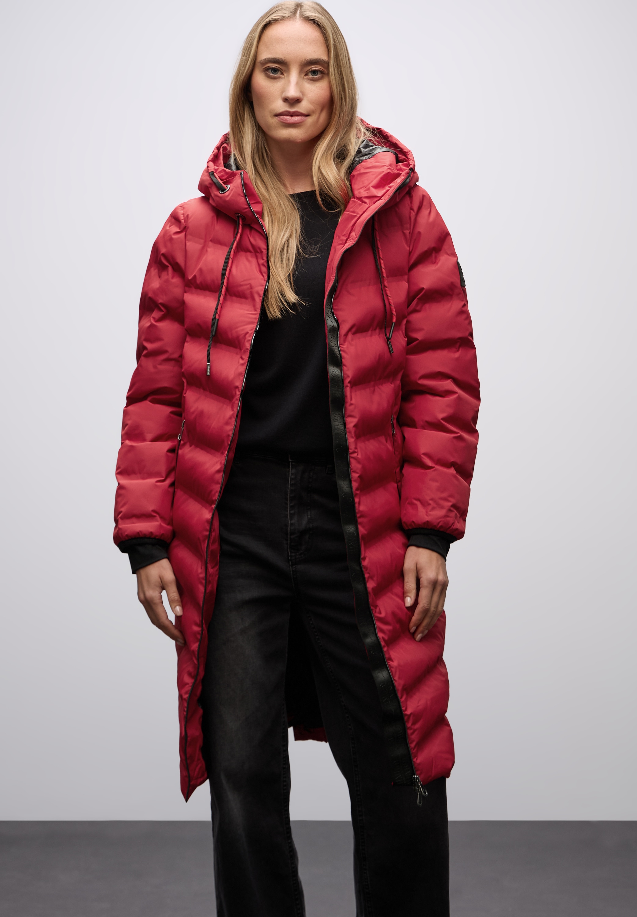 STREET ONE Steppjacke mit Kapuze Damenmantel mit Kapuze und geklebten Nähten