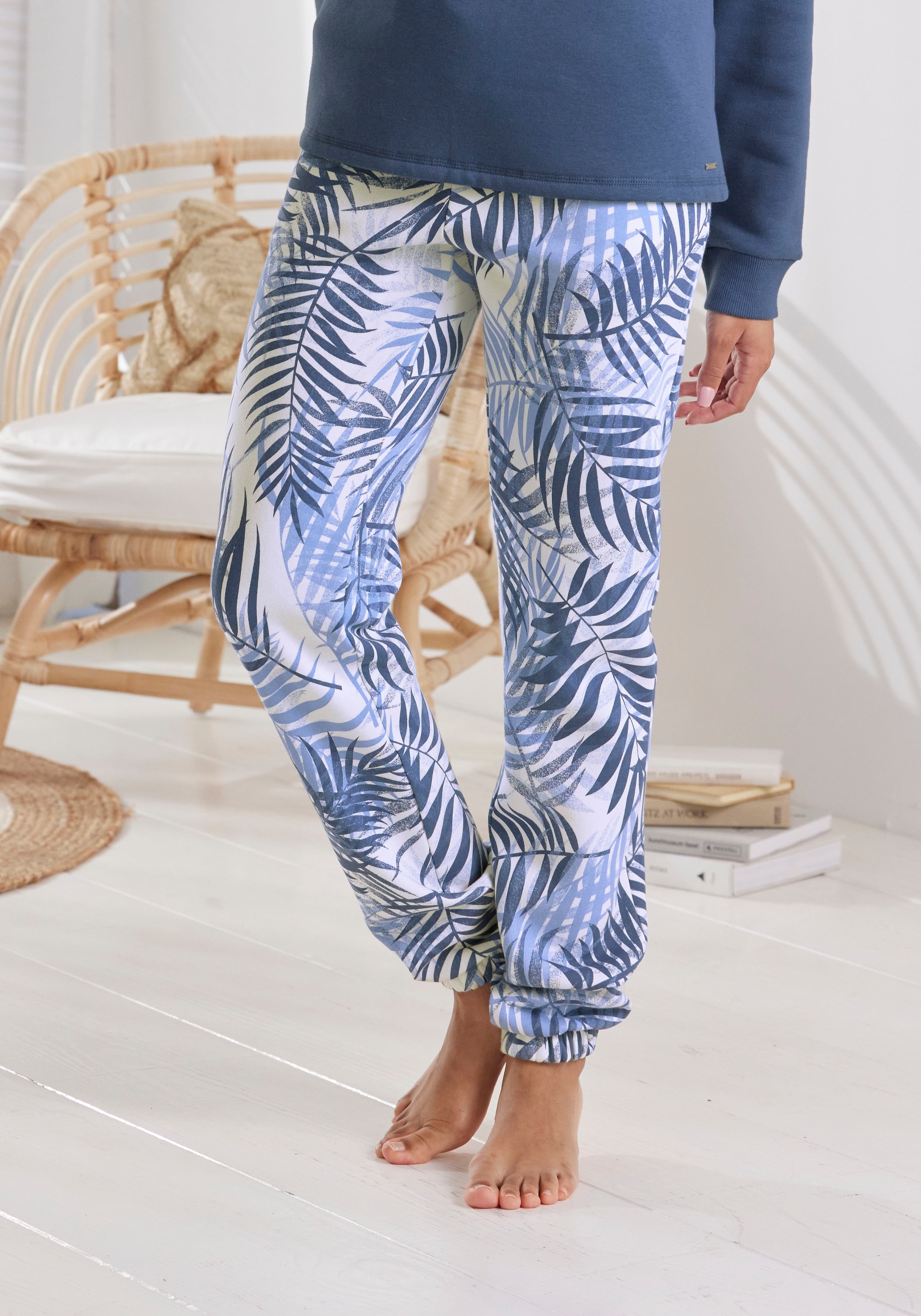 LASCANA Sweatpants »-Loungehose«, (1 tlg.), mit Allover-Druck, Loungewear