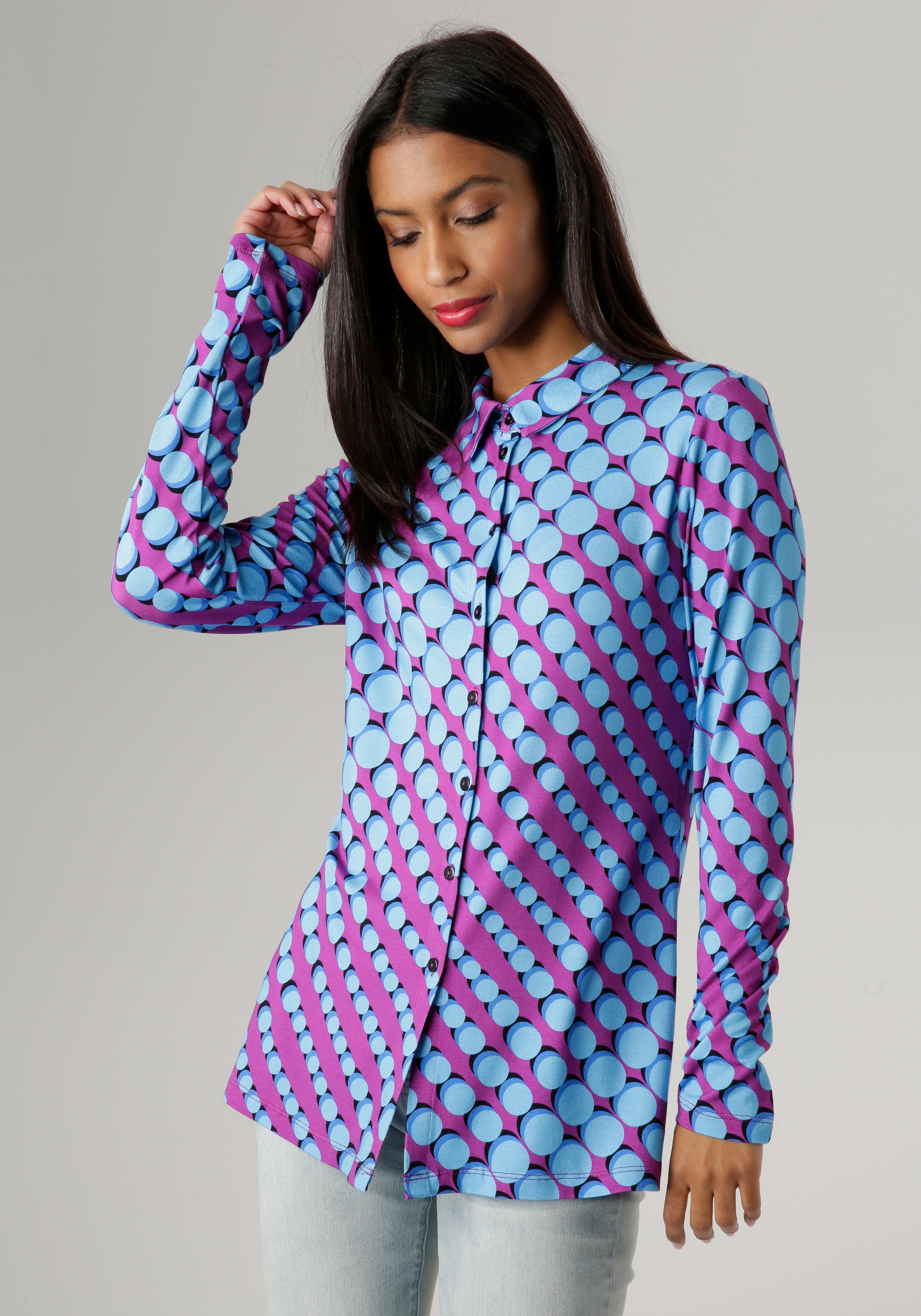 Aniston SELECTED Hemdbluse, aus elastischem Jersey, mit retro Punktedruck -  NEUE KOLLEKTION online bestellen | Jelmoli-Versand | Hemdblusen