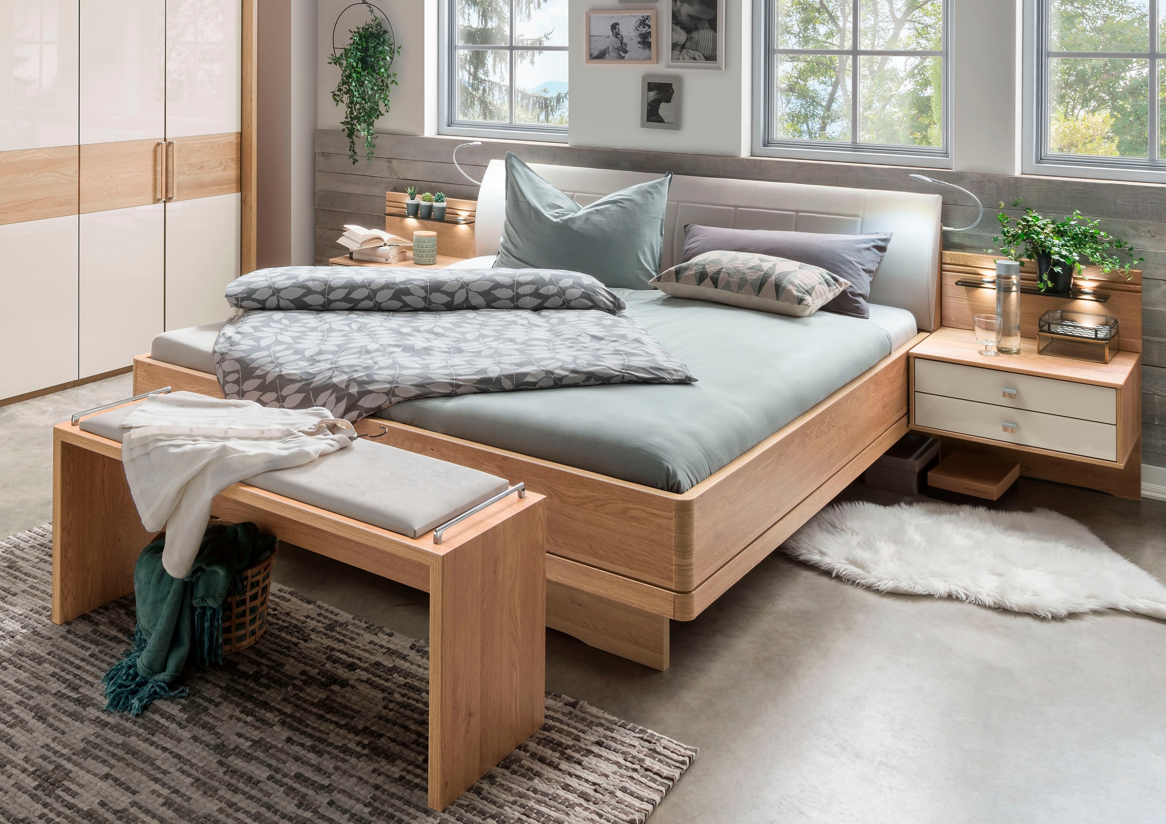 WIEMANN Bett »Kiruna, Bettgestell, Bettrahmen, Eiche Nachbildung, Polsterkopfteil« 4-fache Liegehöhenverstellung, MADE IN GERMANY, Polsterkopfteil aus Kunstleder, verschiedene Grössen, in Komforthöhe