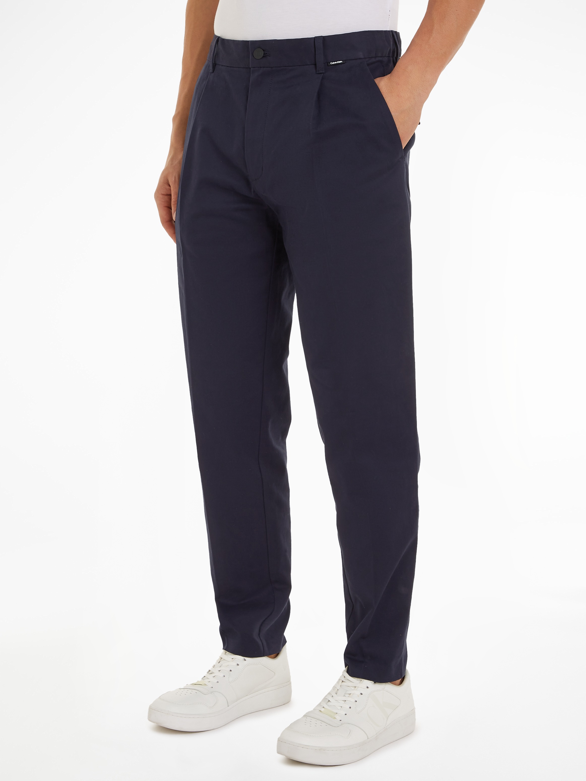 Calvin Klein Bügelfaltenhose »MODERN TWILL TAPERED PLEAT PANTS« mit Logoprägung
