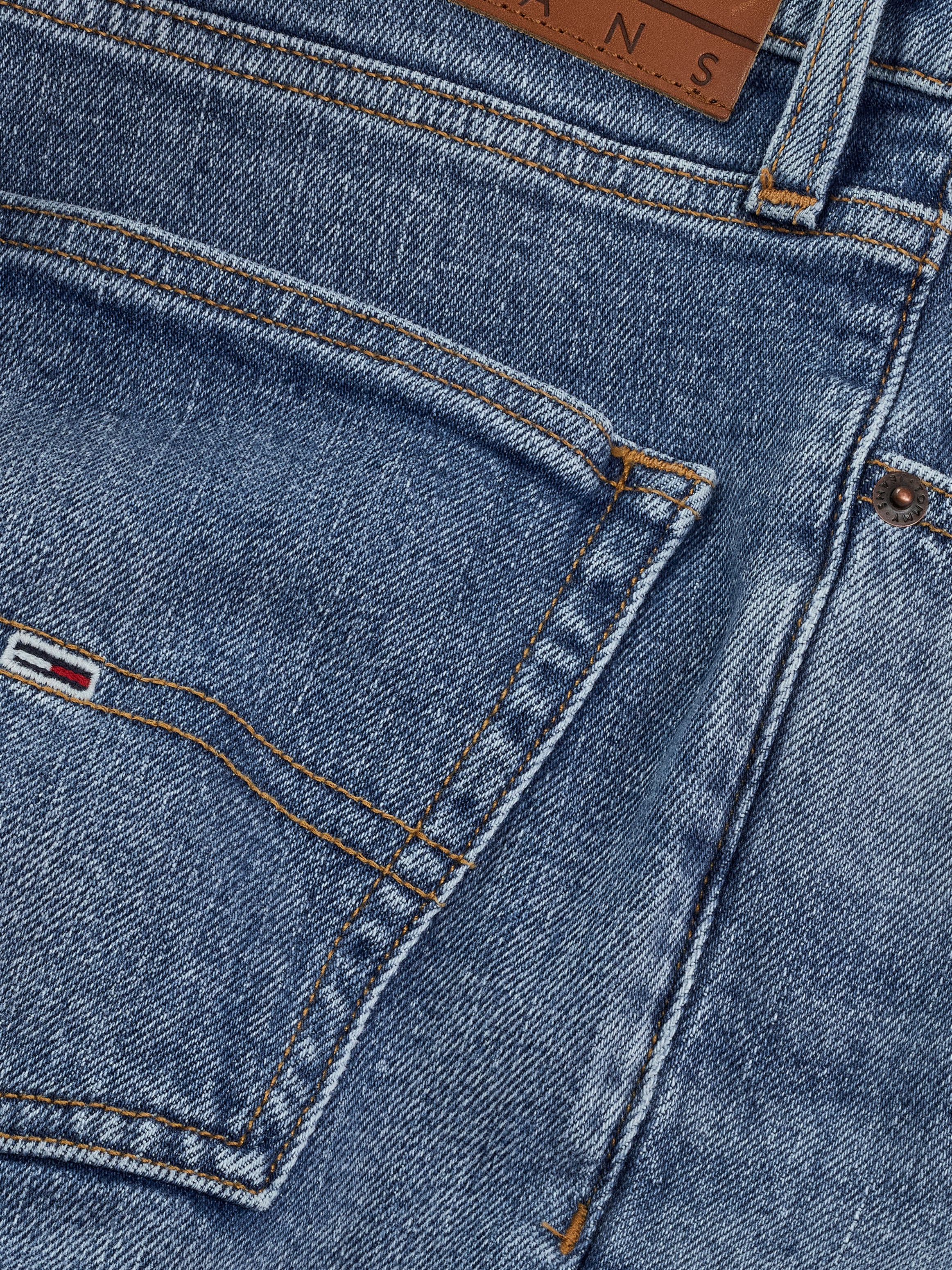 Tommy Jeans Jeansshorts »SCANTON SHORT«, Mit Gürtelschlaufen