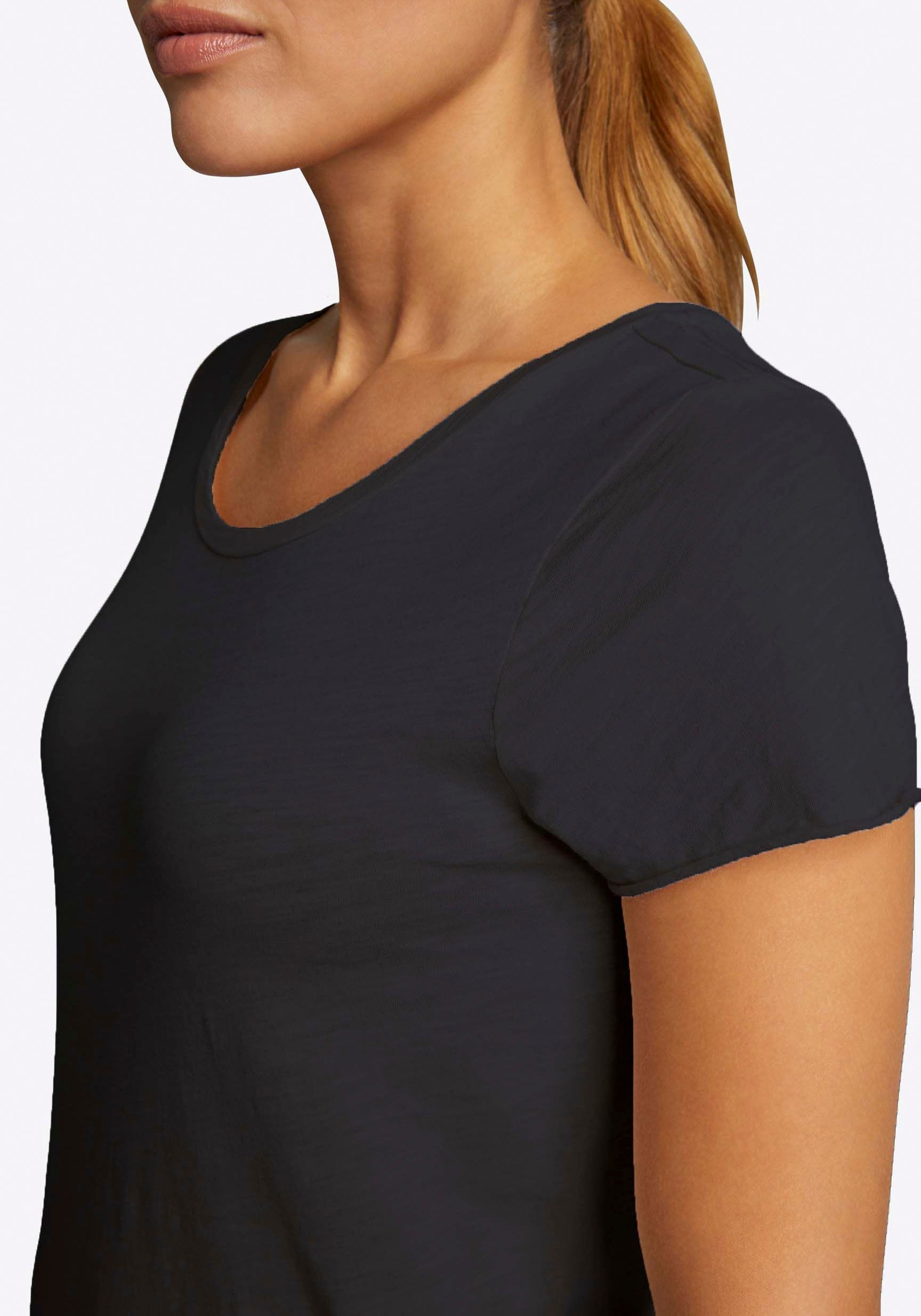 Rich & Royal T-Shirt, in femininer Basic-Form