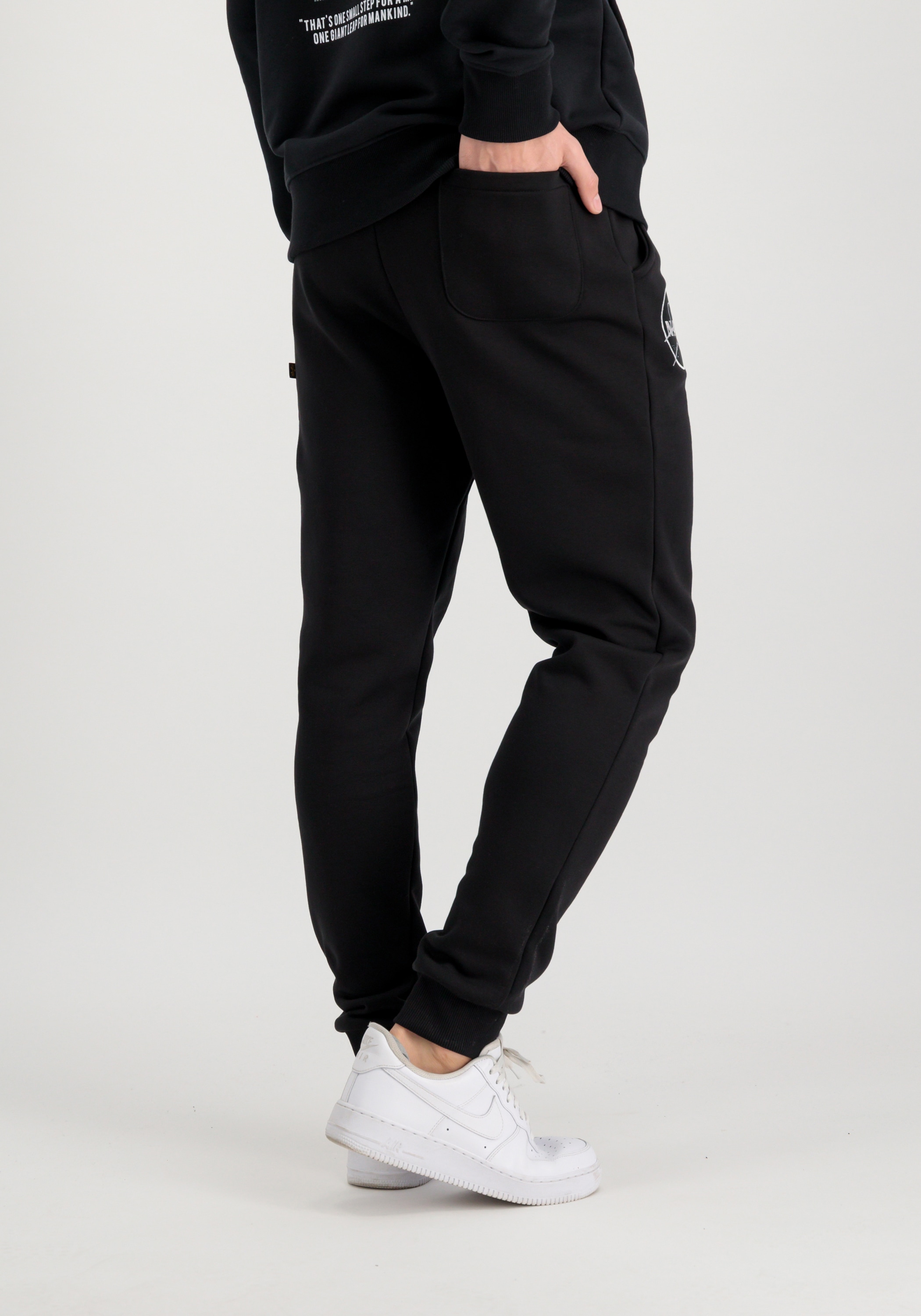 Alpha Industries Jogginghose »Alpha Industries Men - Jogger NASA Cargo Sweat Jogger«