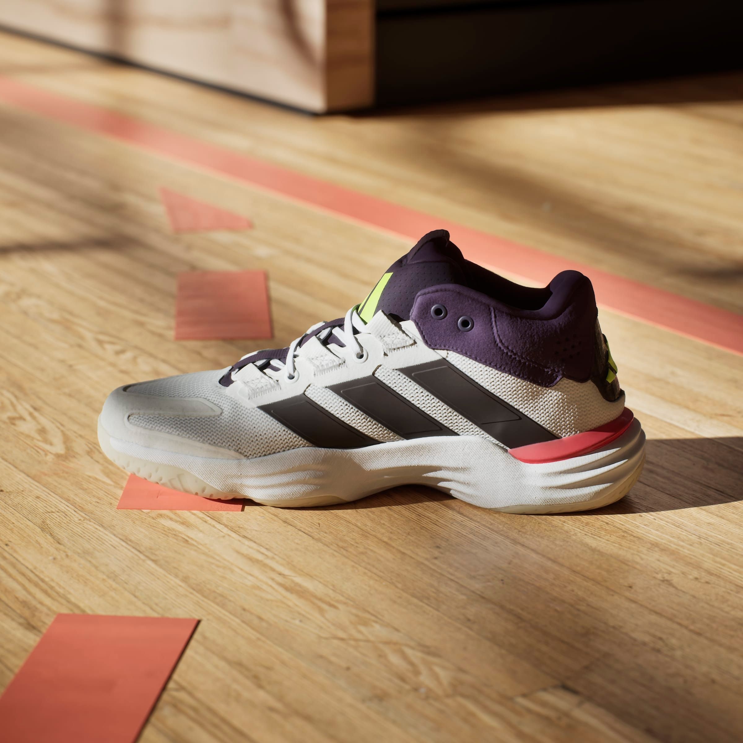 adidas Performance Handballschuh »COURT STABIL HALLENSCHUH«, besonders geeignet für Handball und Volleyball