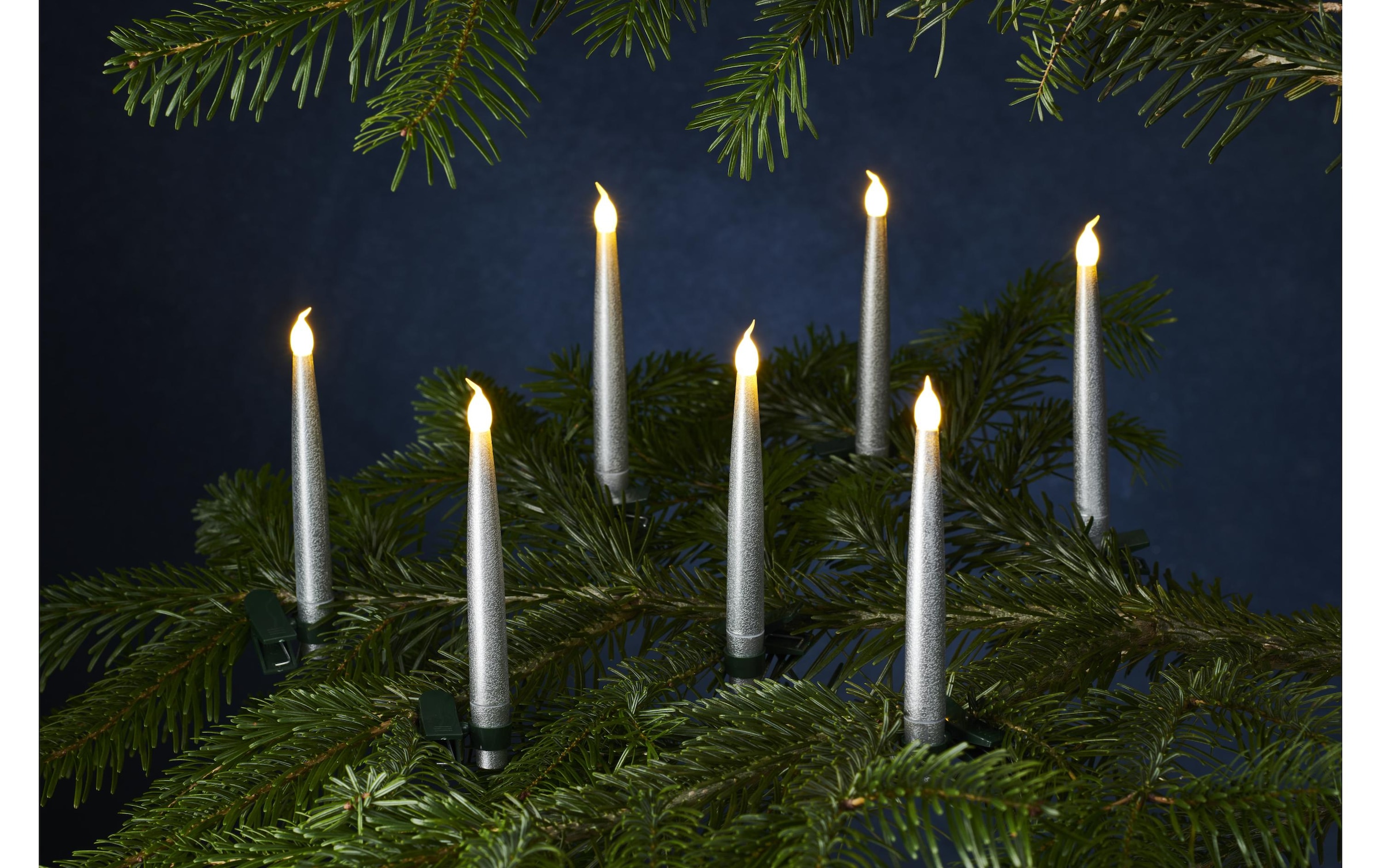 Sirius Christbaumkerzen »LED-Kerze Caroline 10er Set silber«, 10 St.-flammig, Inhalt 10 Kerzen, inkl Fernbedienung mit wählbaren Timerfunktionen