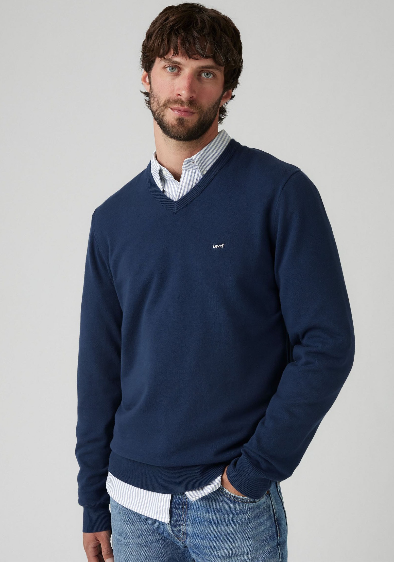 Levi's® Strickpullover »LW V NECK«, mit V-Ausschnitt