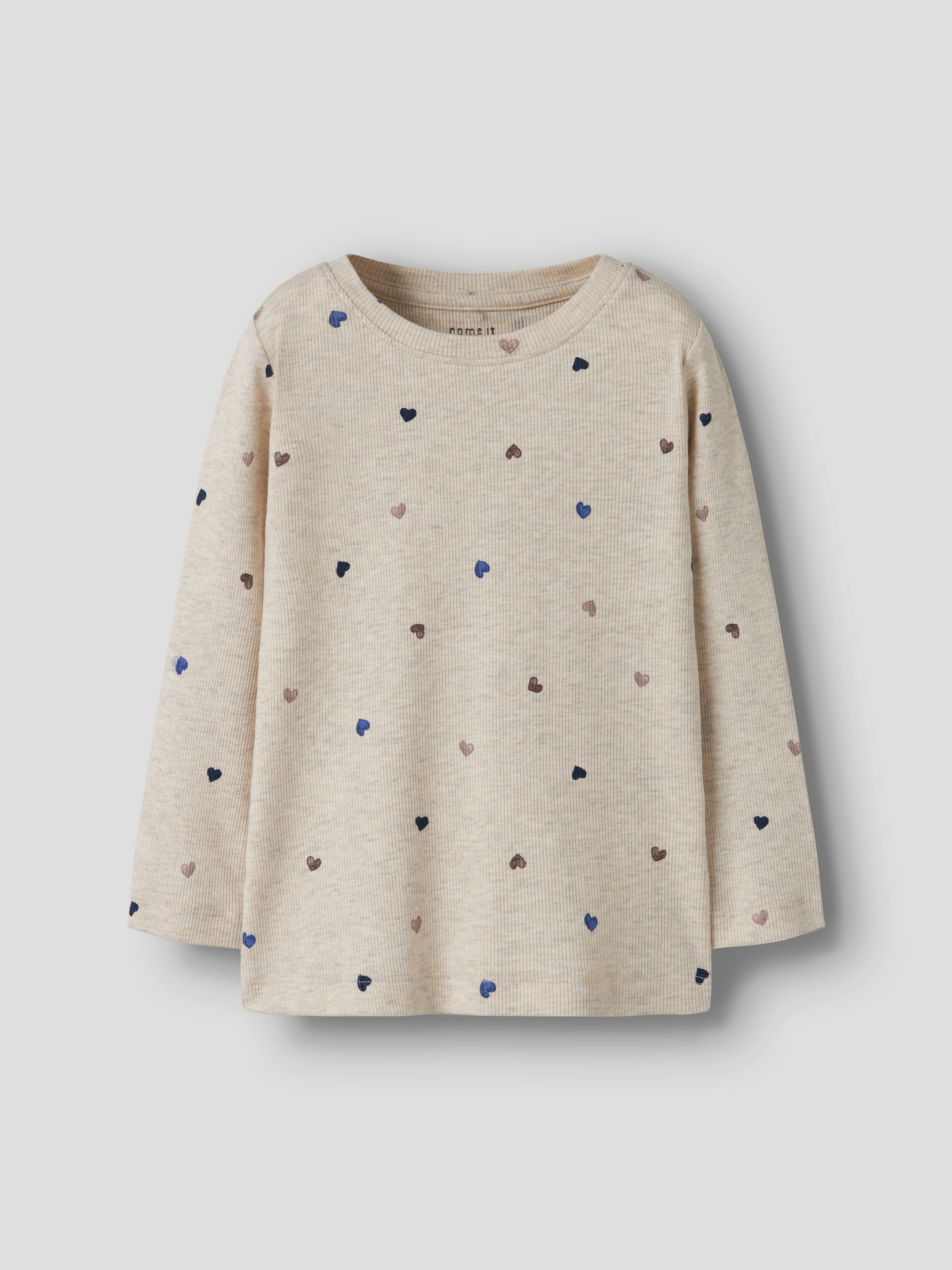 Name It Langarmshirt »NMFNUTTI LS TOP NOOS«, mit tollem Herzchen-Alloverprint