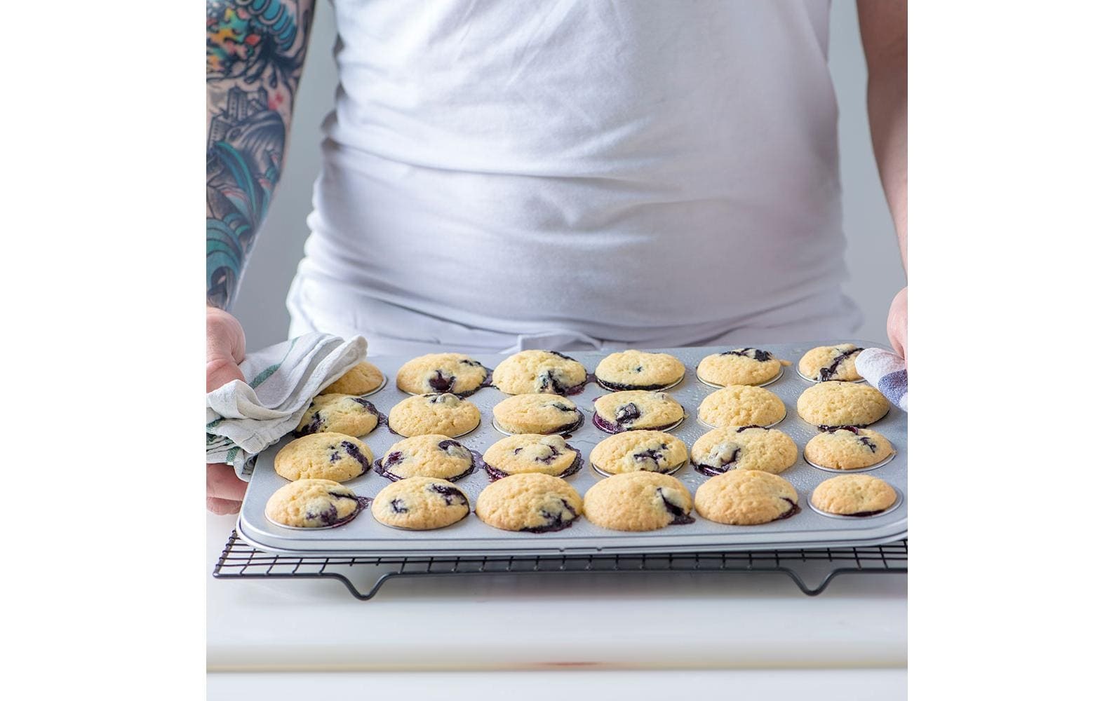 Backform »Decora Mini Muffin 24 Mulden«, (1 St.)