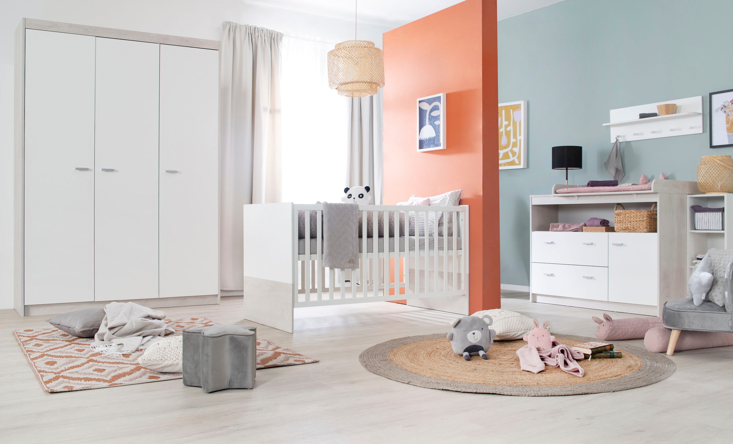 roba® Babyzimmer-Komplettset »Julia«, (Set, 3 tlg., Kinderbett, Schrank, Wickelkommode), mit Kinderbett, Schrank und Wickelkommode