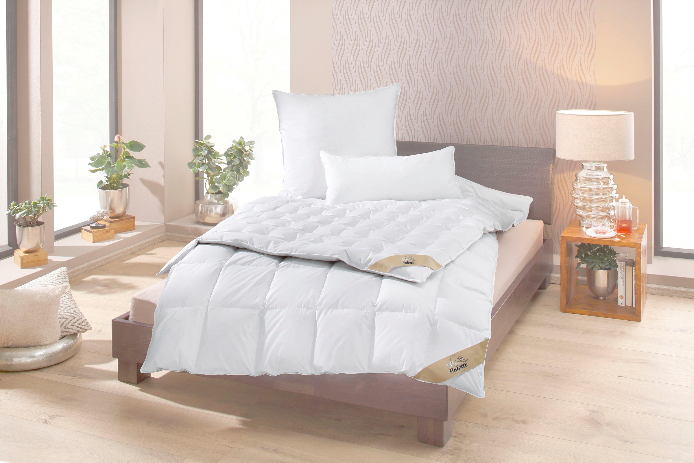 Daunenbettdecke »Duvet Nina«, warm, Füllung neue reine Entendauen 90%, weiss, Bezug...