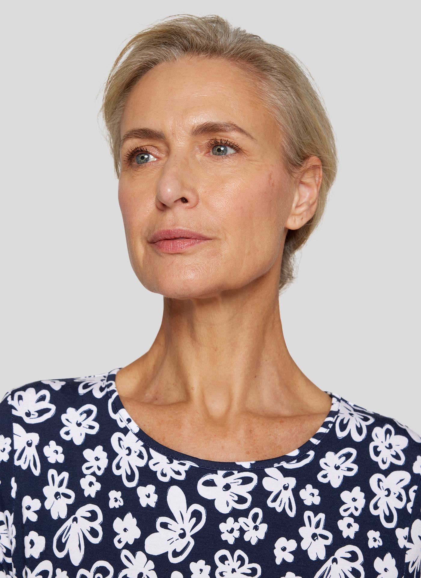 Rabe Rundhalsshirt, mit floralem Muster