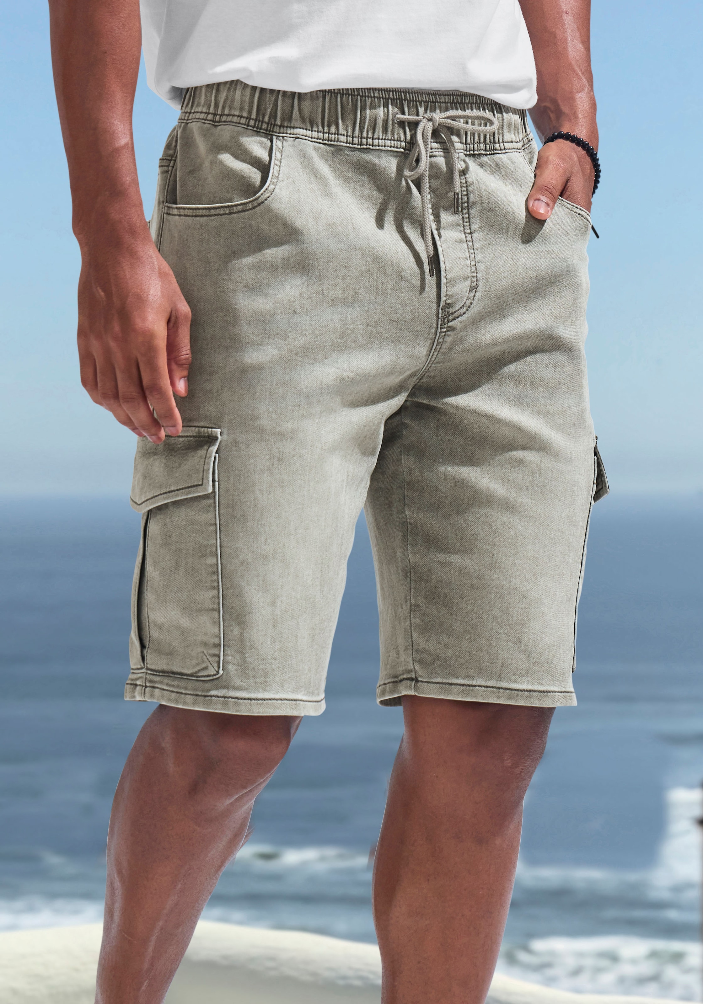 John Devin Jogg Pants, mit Cargotaschen, knielang, elastische Schlupf-Bermuda
