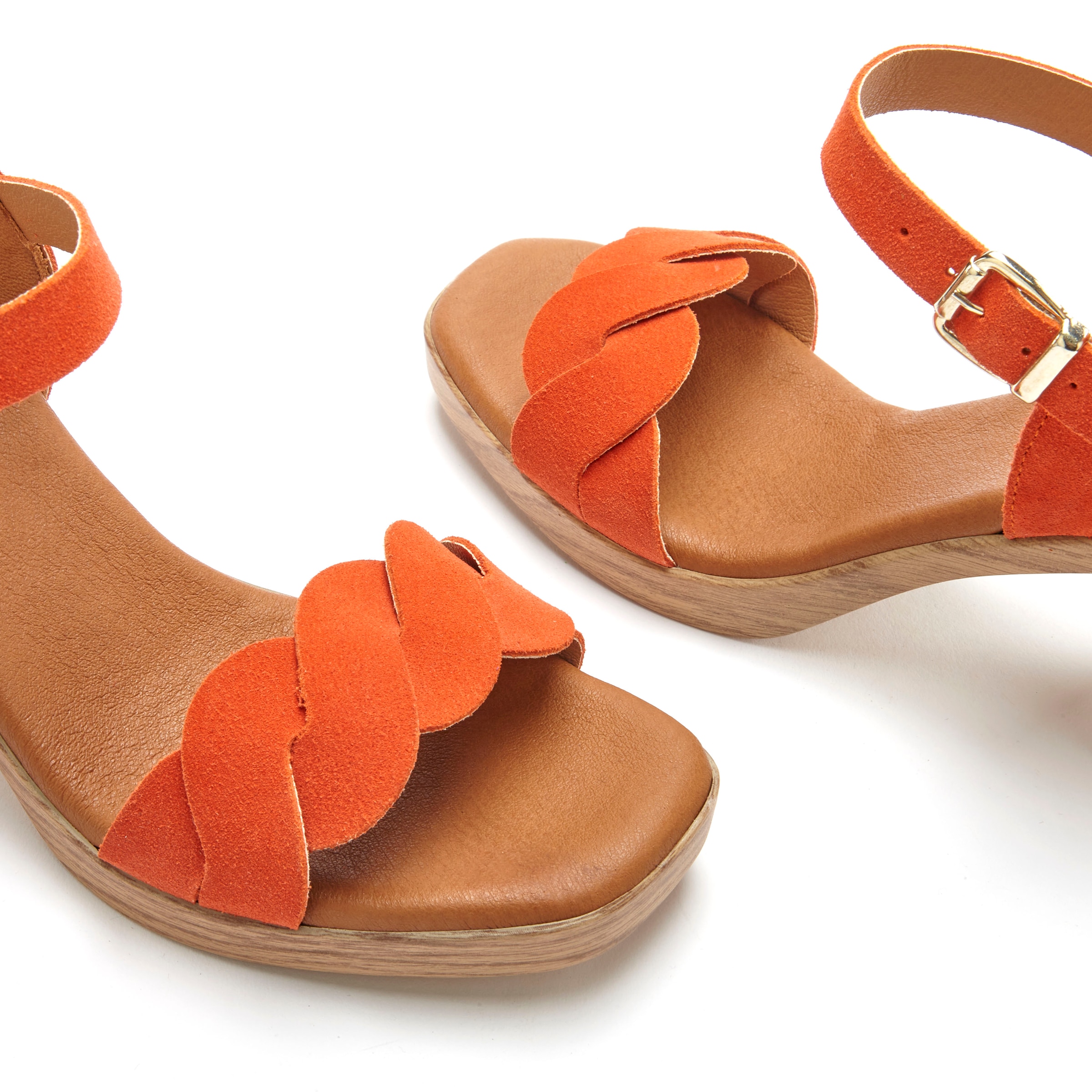 LASCANA Sandalette, aus weichem Leder mit Blockabsatz
