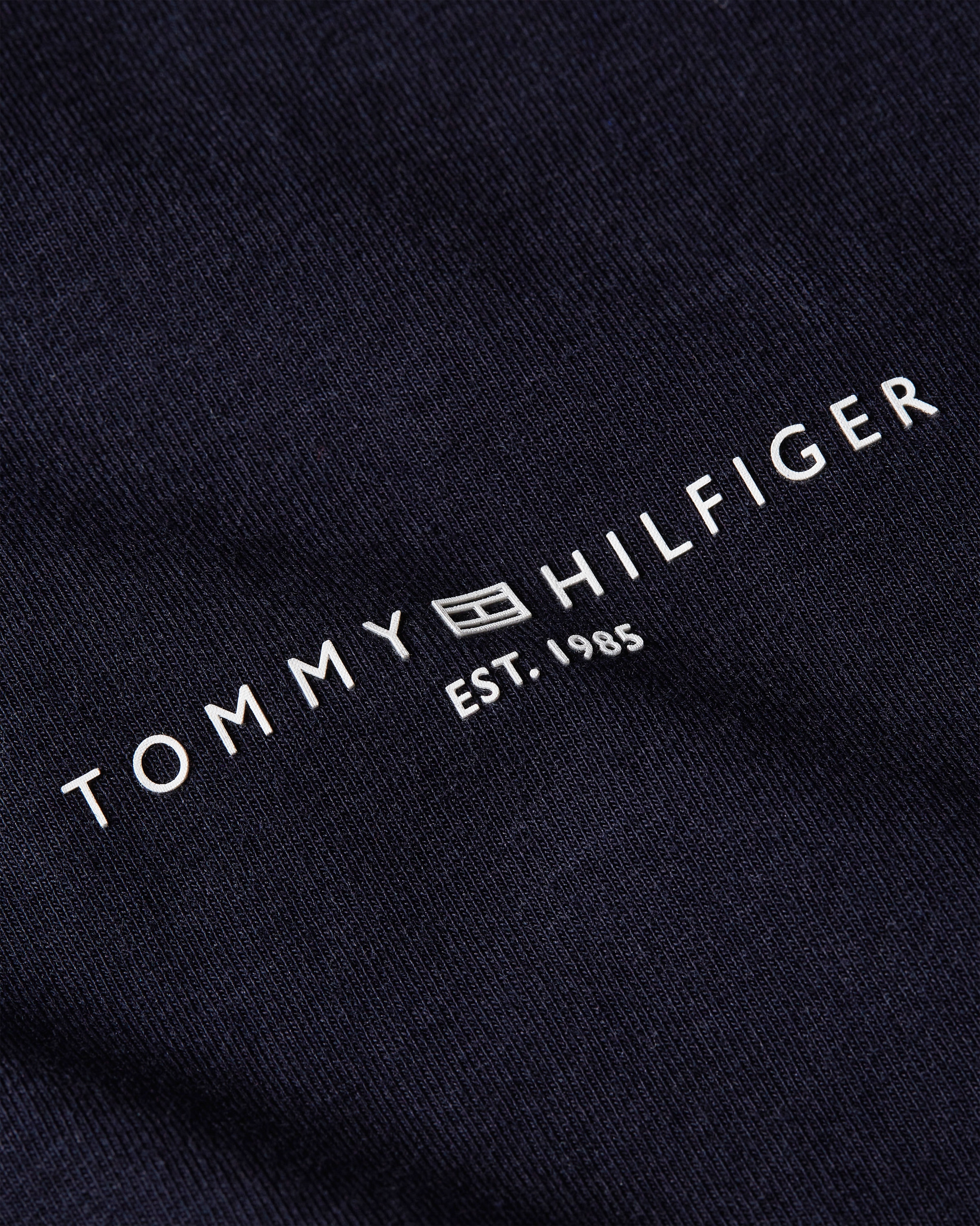 Tommy Hilfiger Langarmshirt »1985 REG MINI CORP LOGO C-NK LS«, mit Logo-Schriftzug auf der Brust