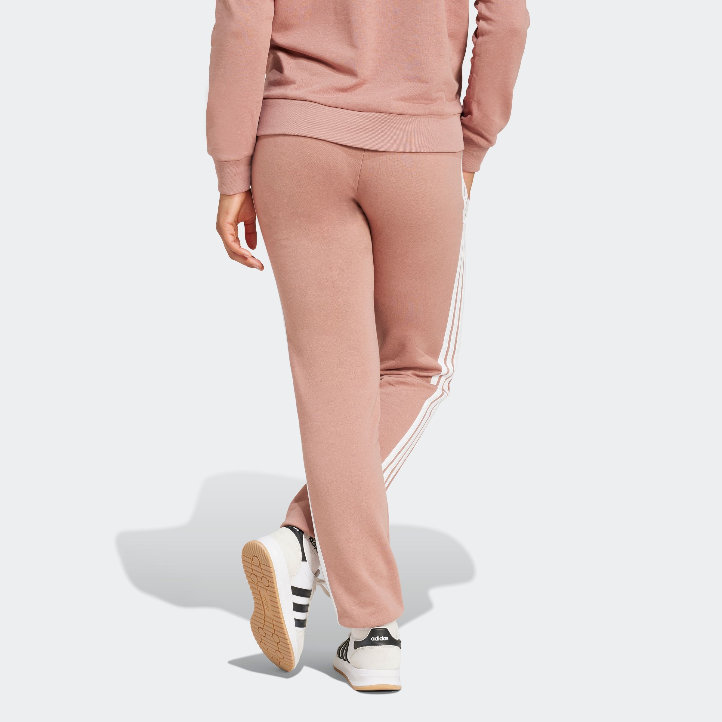 adidas Sportswear Sporthose »W 3S FT CF PT«, (1 tlg.), aus weichem French Terry Material