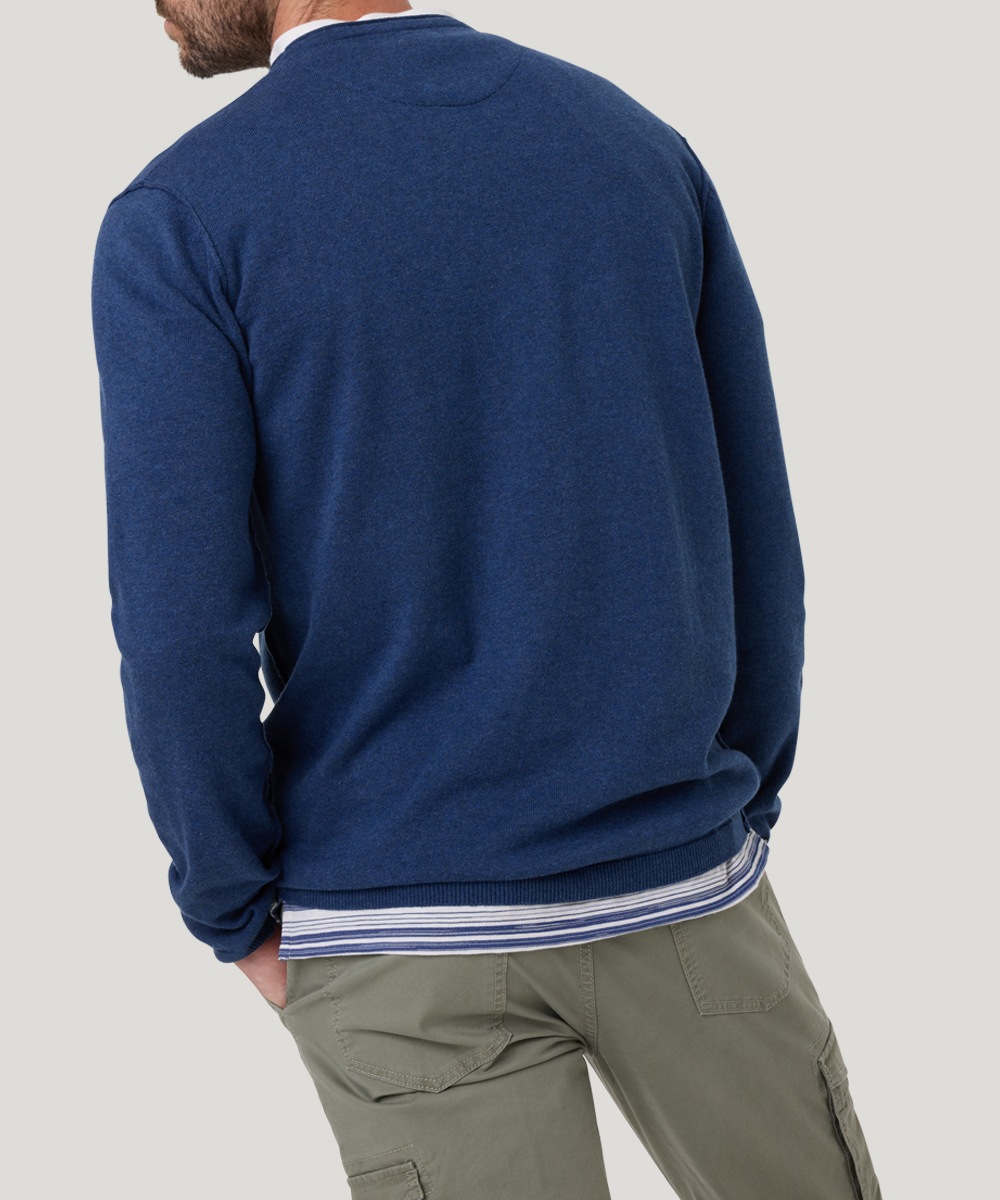 Pioneer Authentic Jeans Rundhalspullover, Ausschnitt mit Rollkante, Aussennähte