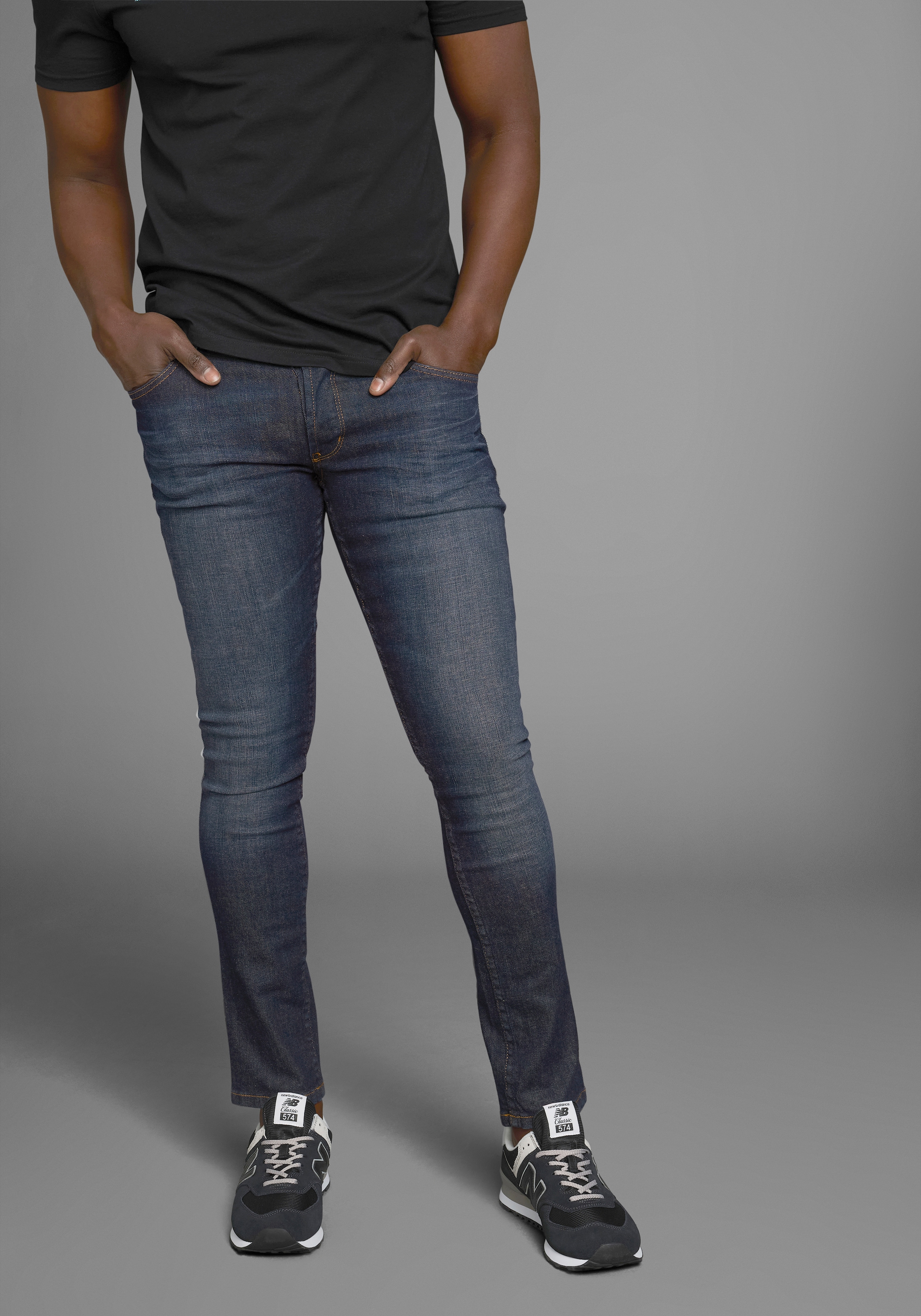 Bruno Banani Slim-fit-Jeans »Jimmy (Stretch)«, schmale Beinform, niedrige Leibhöhe, mit Button-Fly