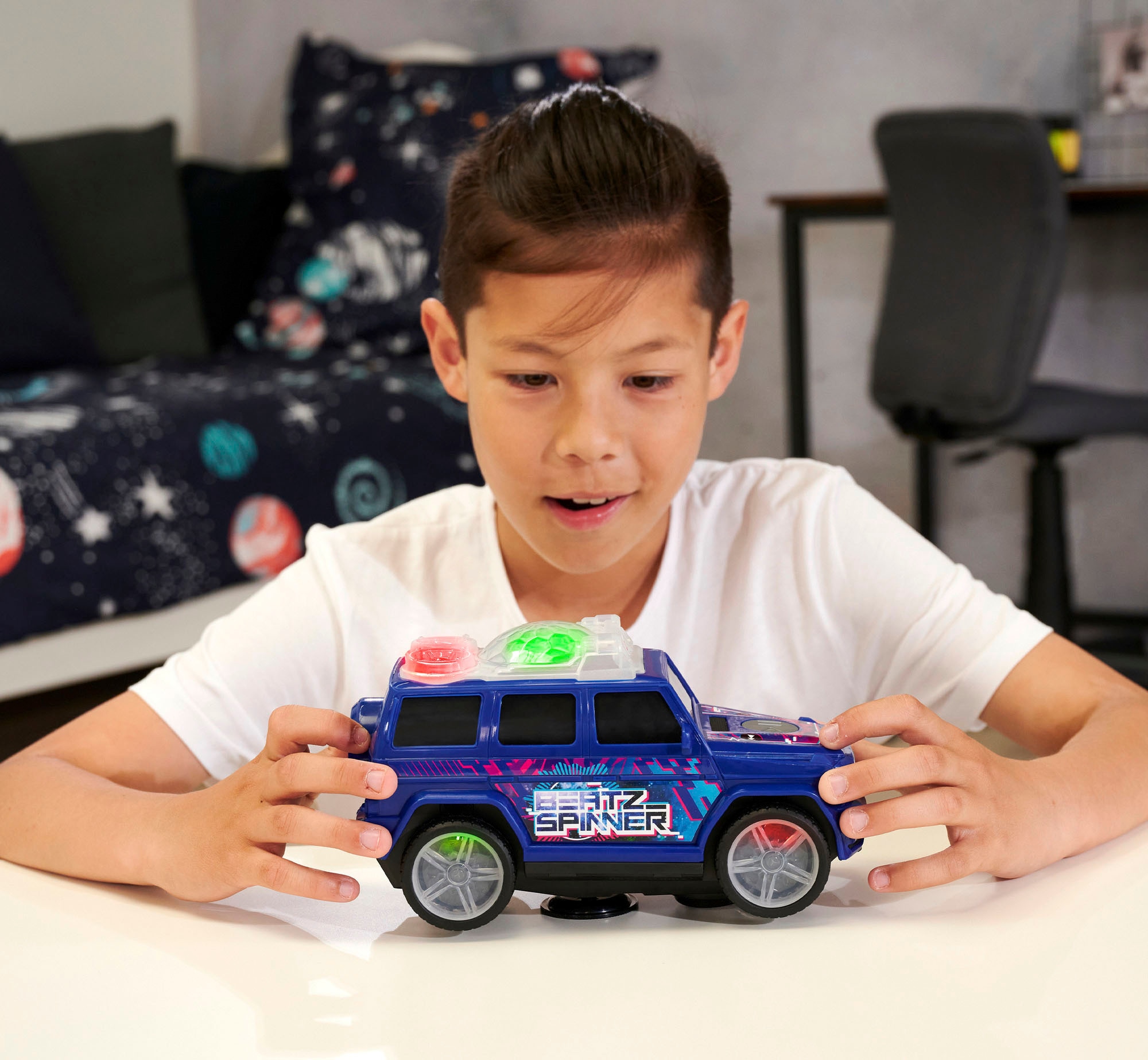 Dickie Toys Spielzeug-Auto »STREETS N BEATZ, Mercedes-Benz G-Class Beat Spinner«, mit Licht & Sound