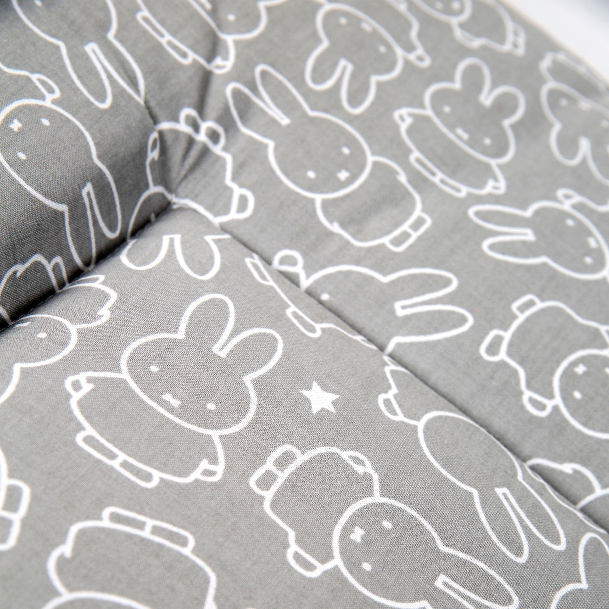 roba® Wickelauflage »miffy® Hase, weiss & grau, 85 x 75 cm«