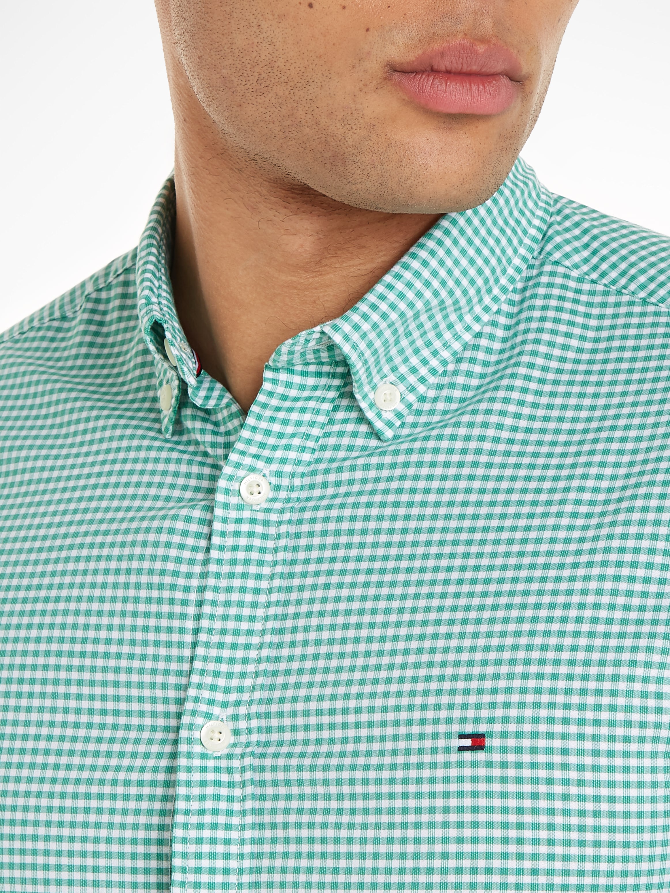 Tommy Hilfiger Karohemd »FLEX TEXTURED GINGHAM SF SHIRT«, mit kleiner Logostickerei