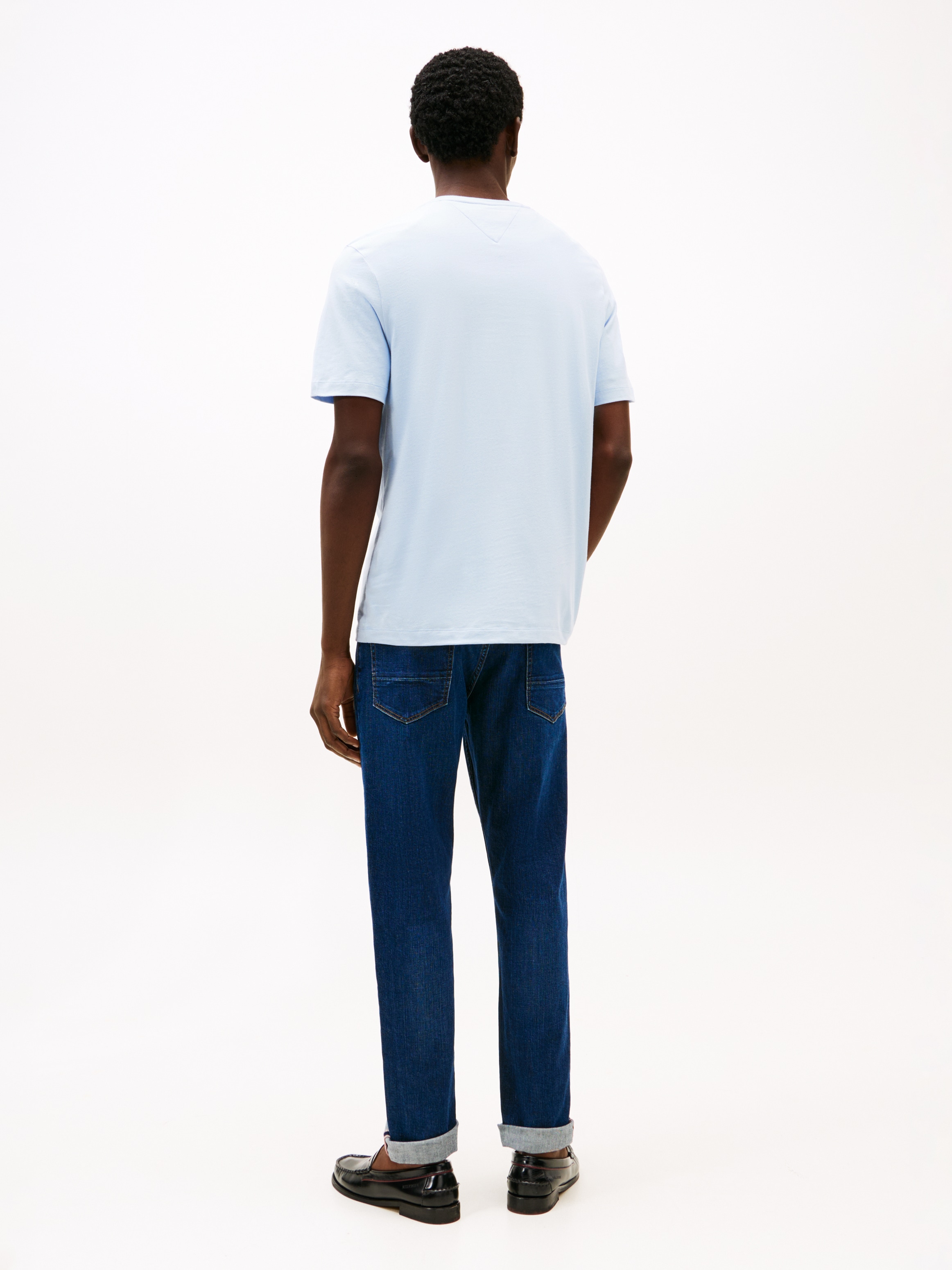 Tommy Hilfiger T-Shirt »ESSENTIAL REG FIT SOLID TEE«, mit Rundhalsausschnitt