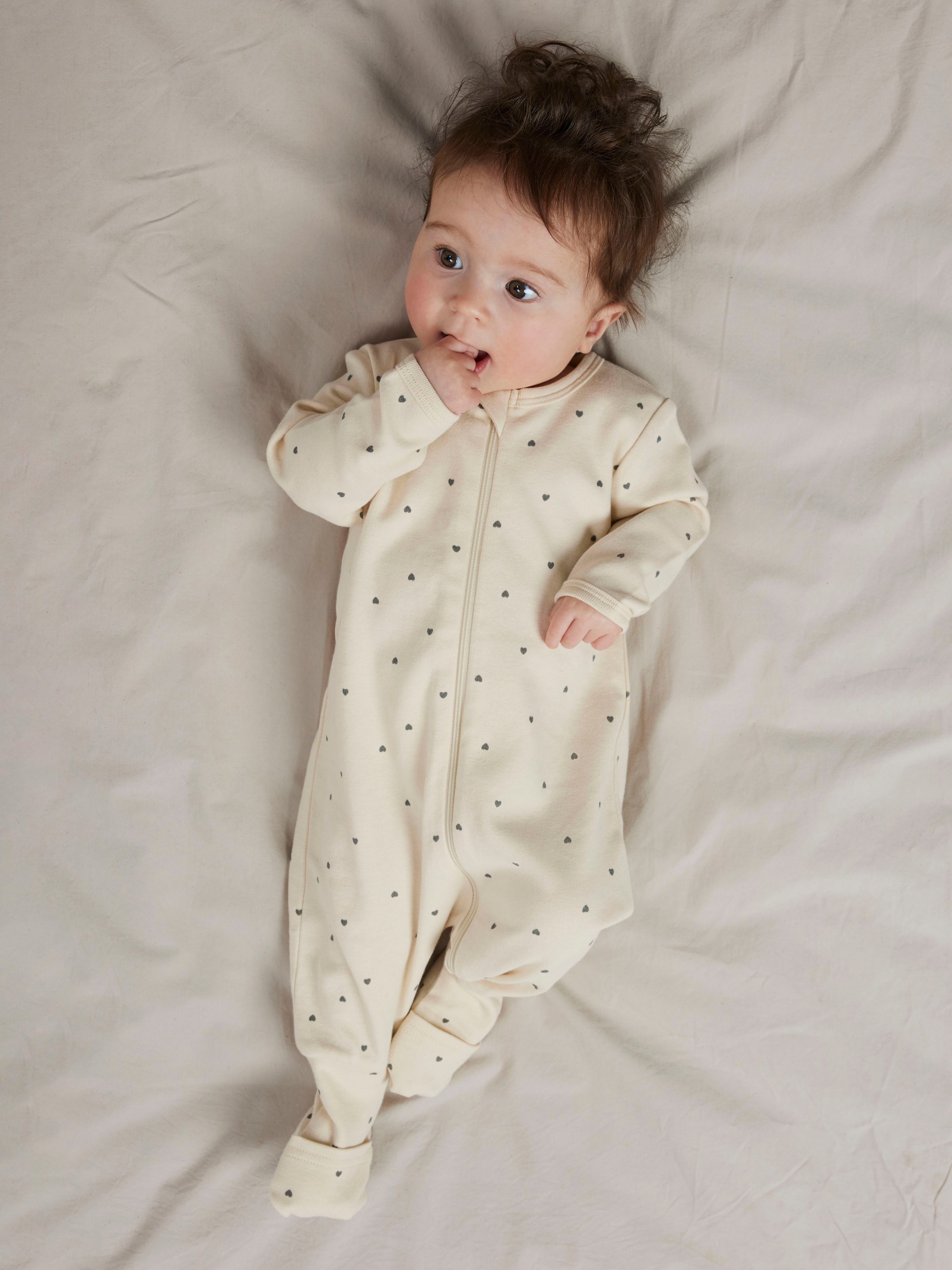 Name It Pyjama »NBFNIGHTSUIT 2P ZIP FF HEART NOOS«, (Packung, 2 tlg.)