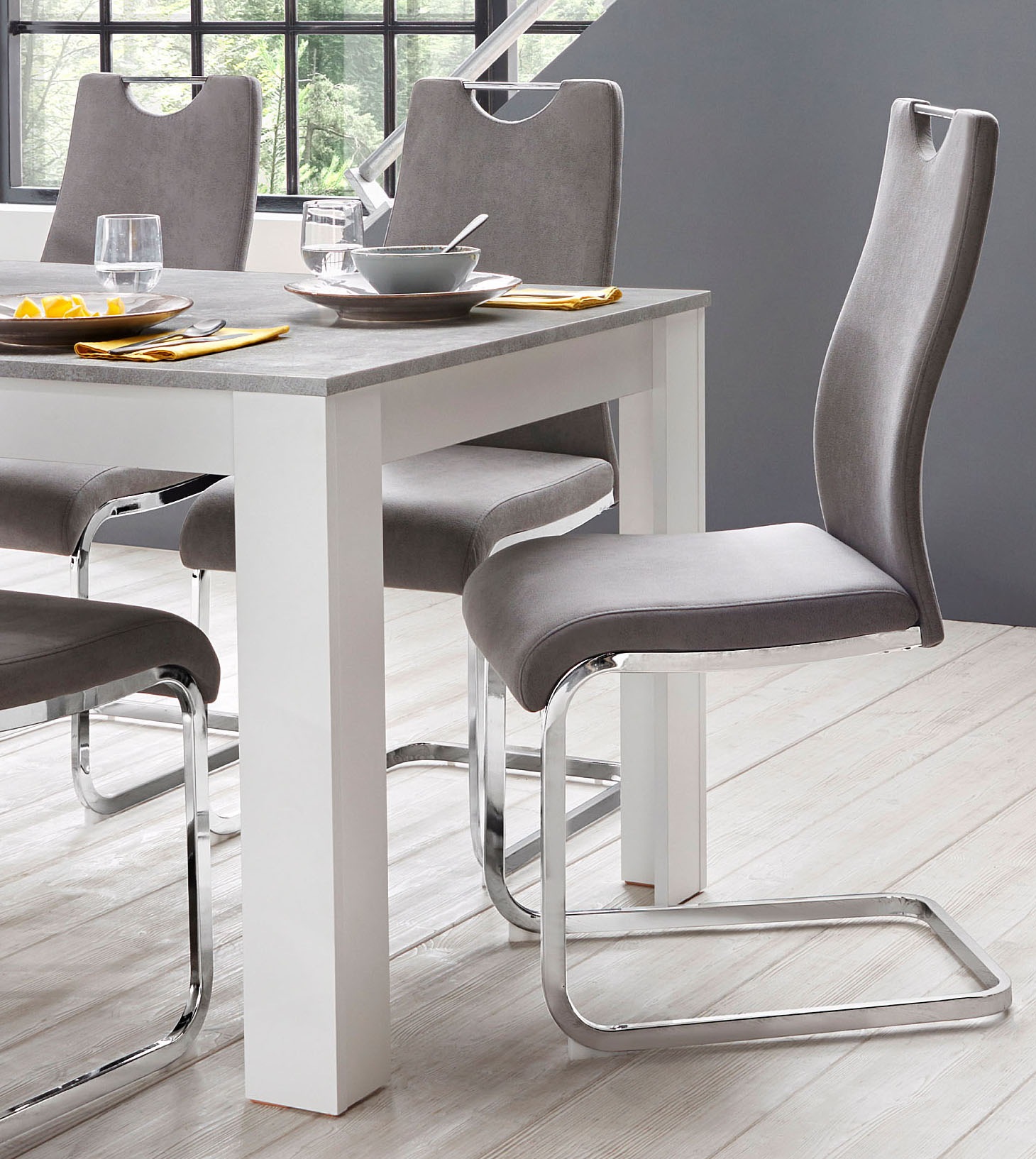Home affaire Esszimmerstuhl "Milano" (Set) 4 Stk.Freischwinger mit verchromten Metallgestell