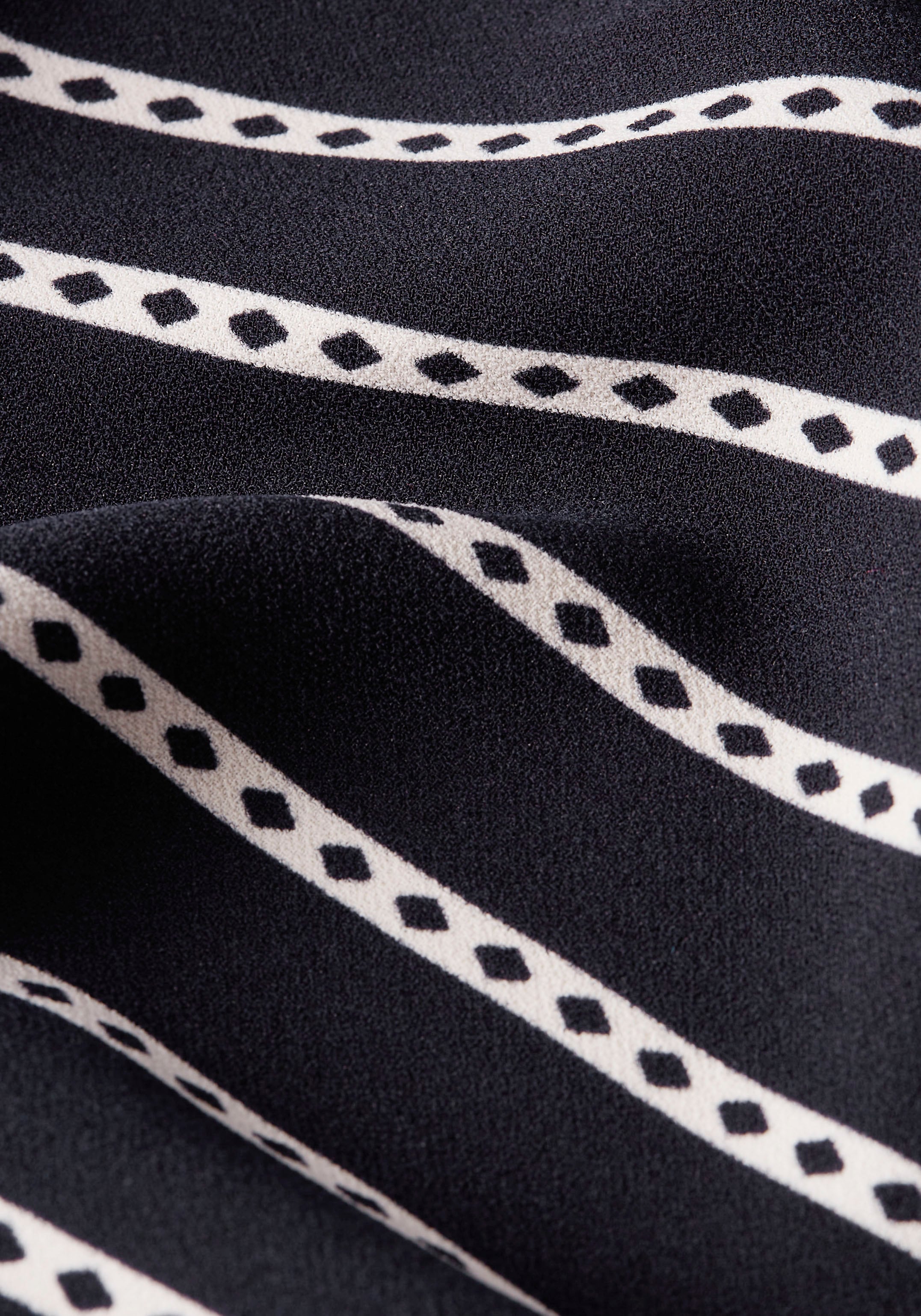 Tommy Hilfiger Curve A-Linien-Kleid SHIFT Jelmoli-Versand DRESS«, STRIPE PLUS | online shoppen SIZE CURVE ARGYLE »CRV