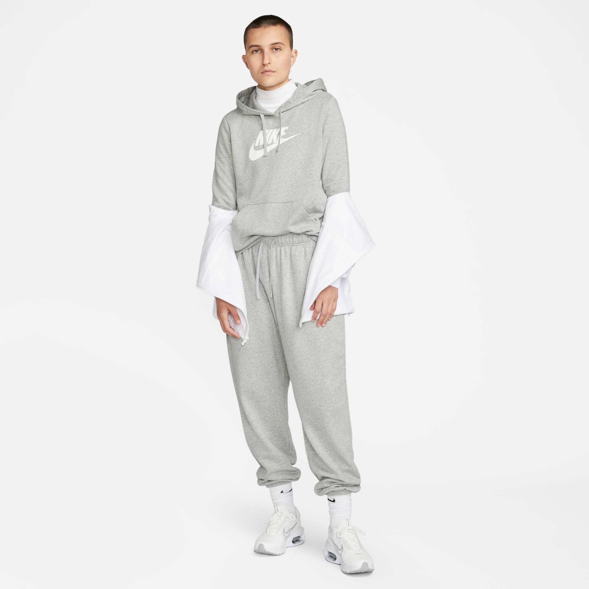 Nike Sportswear Kapuzensweatshirt »Club Fleece Women's Logo Pullover Hoodie«, Damen Kapuzenpullover aus weichem Fleece Material