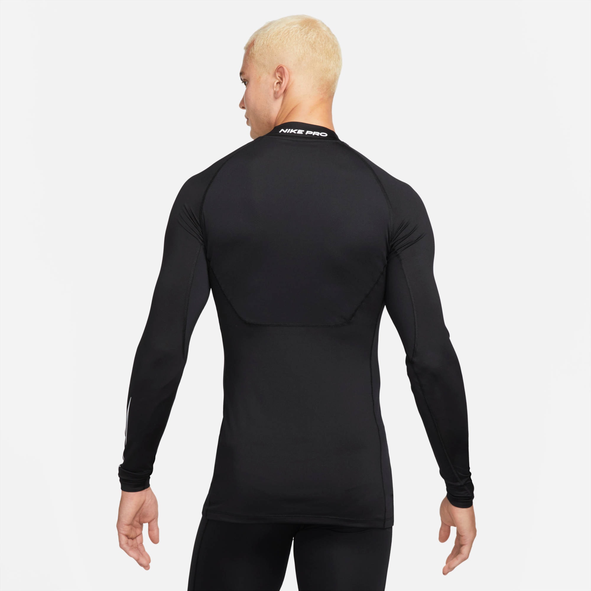 Nike Langarmshirt »PRO DRI-FIT TIGHT FIT LONG-SLEEVE«