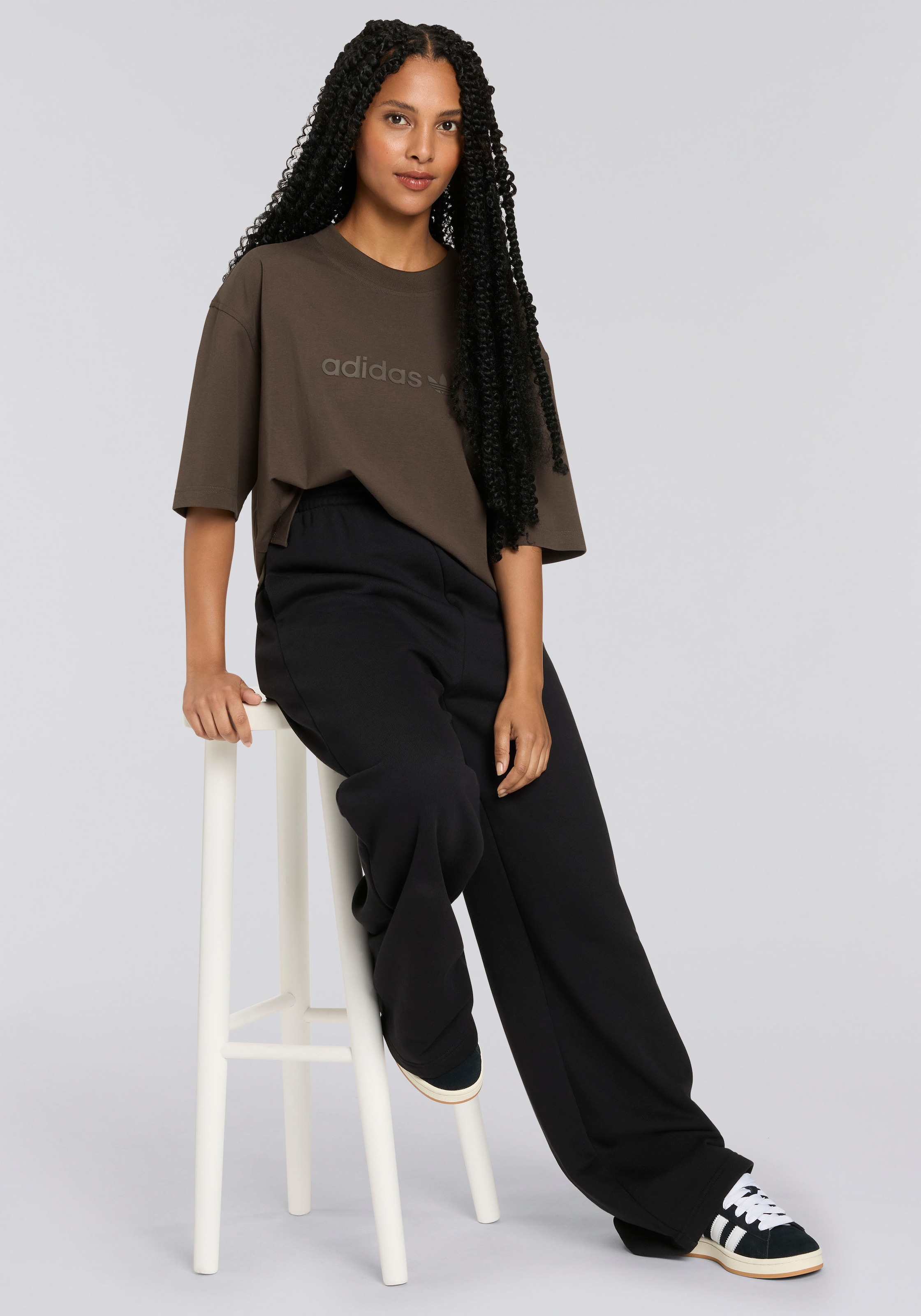 adidas Originals Sporthose »ESS WL PANT FT«, (1 tlg.), lässig und bequem, mit weitem Bein