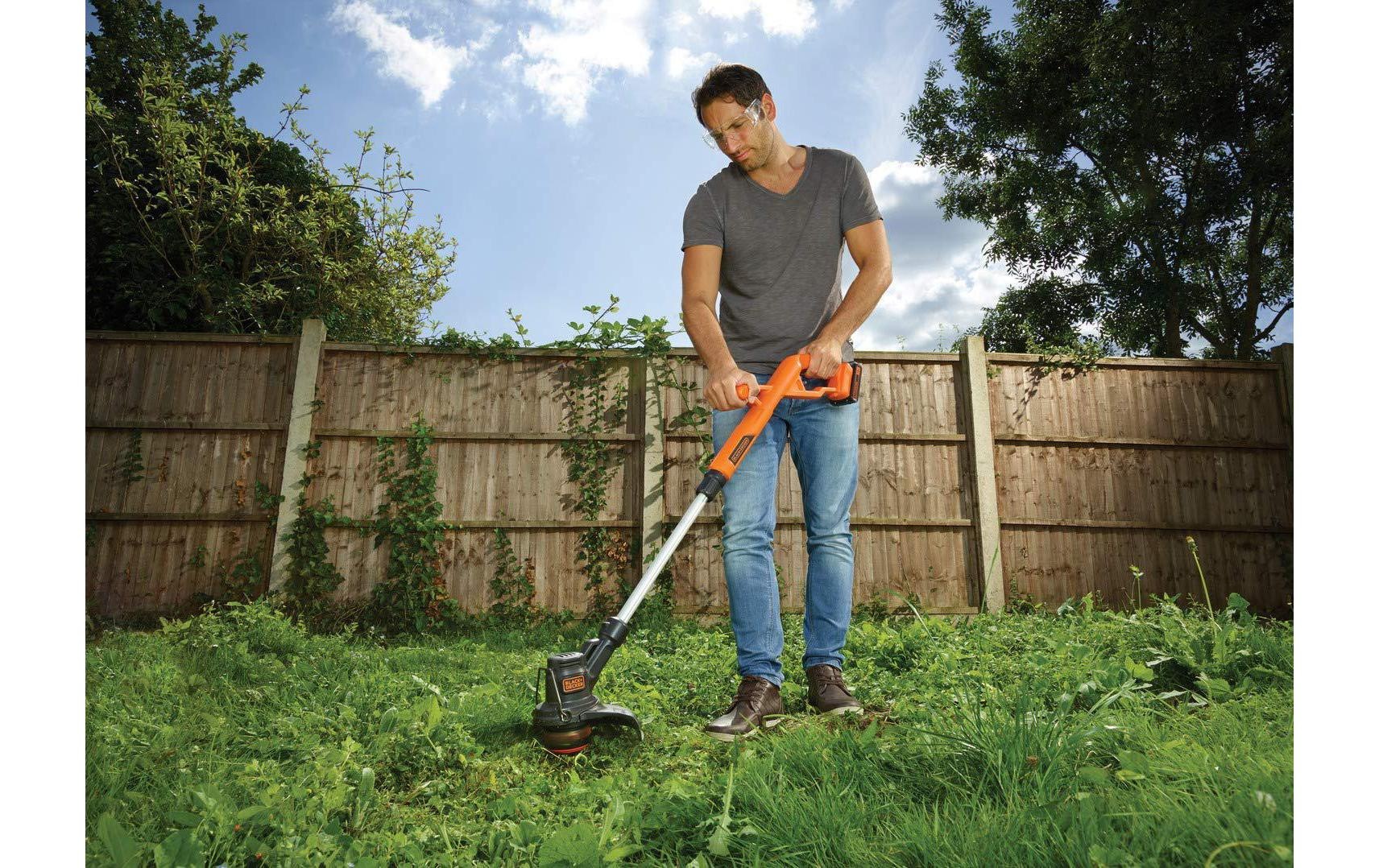 Black + Decker Akku-Rasentrimmer »ST182320 Kit«