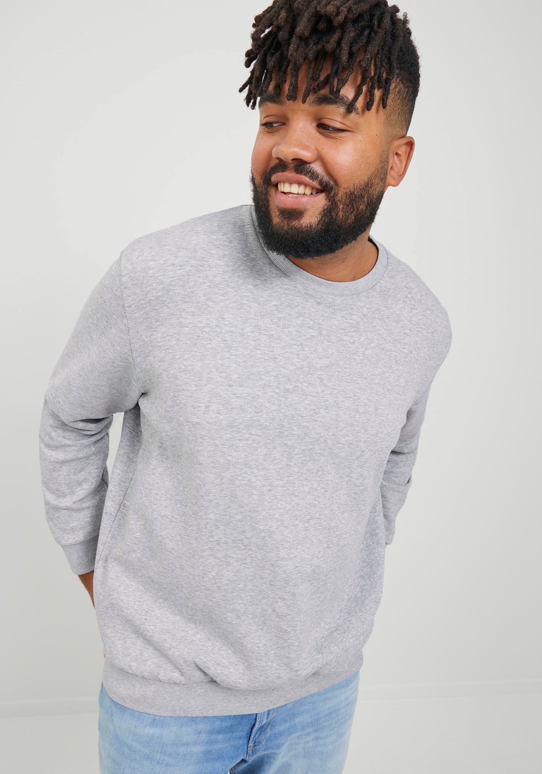 Jack & Jones PlusSize Sweatshirt »JJEBRADLEY SWEAT CREW NOOS PLS«, mit Rippbündchen