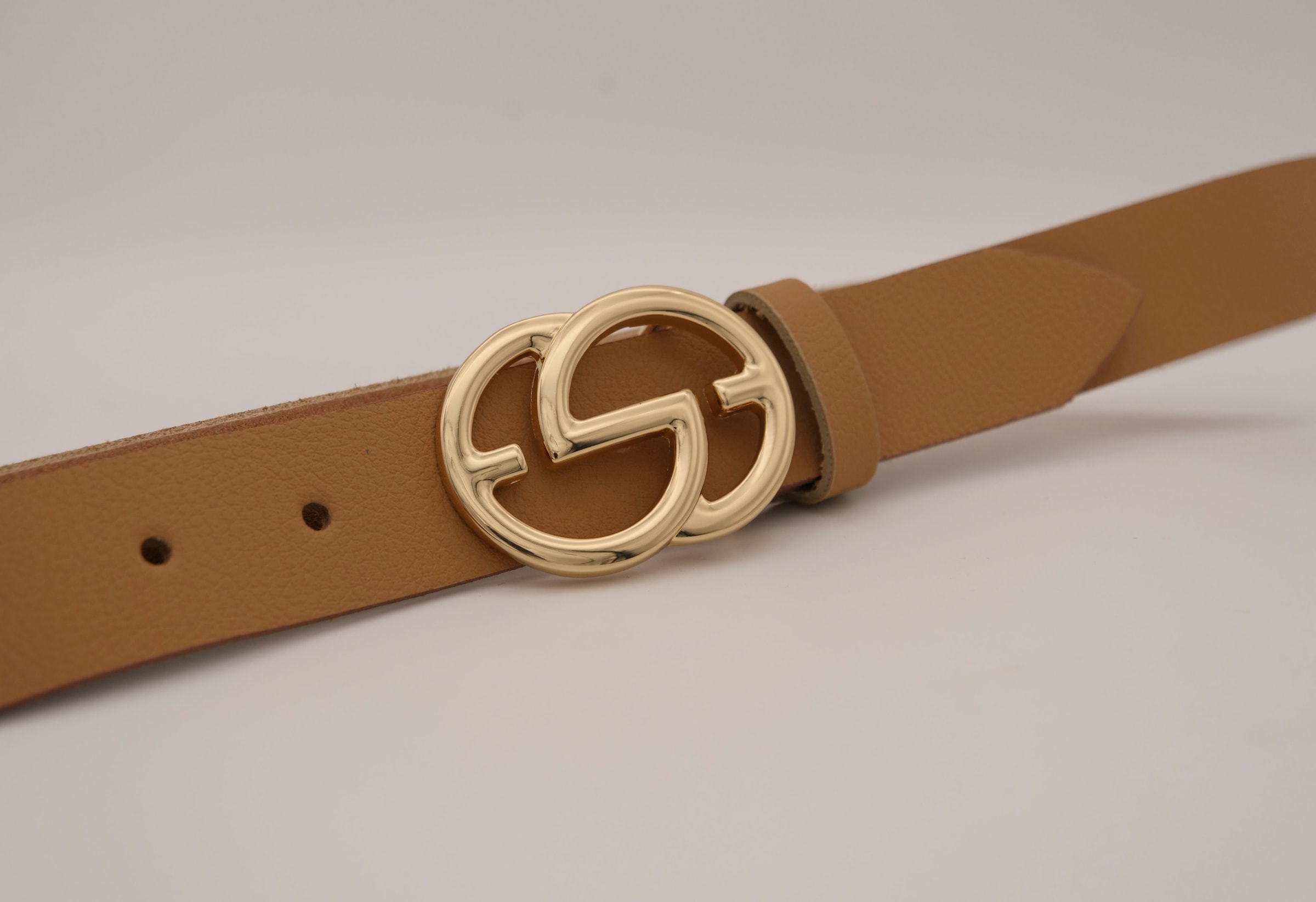 AnnaMatoni Ledergürtel, mit goldfarbenener Schliesse
