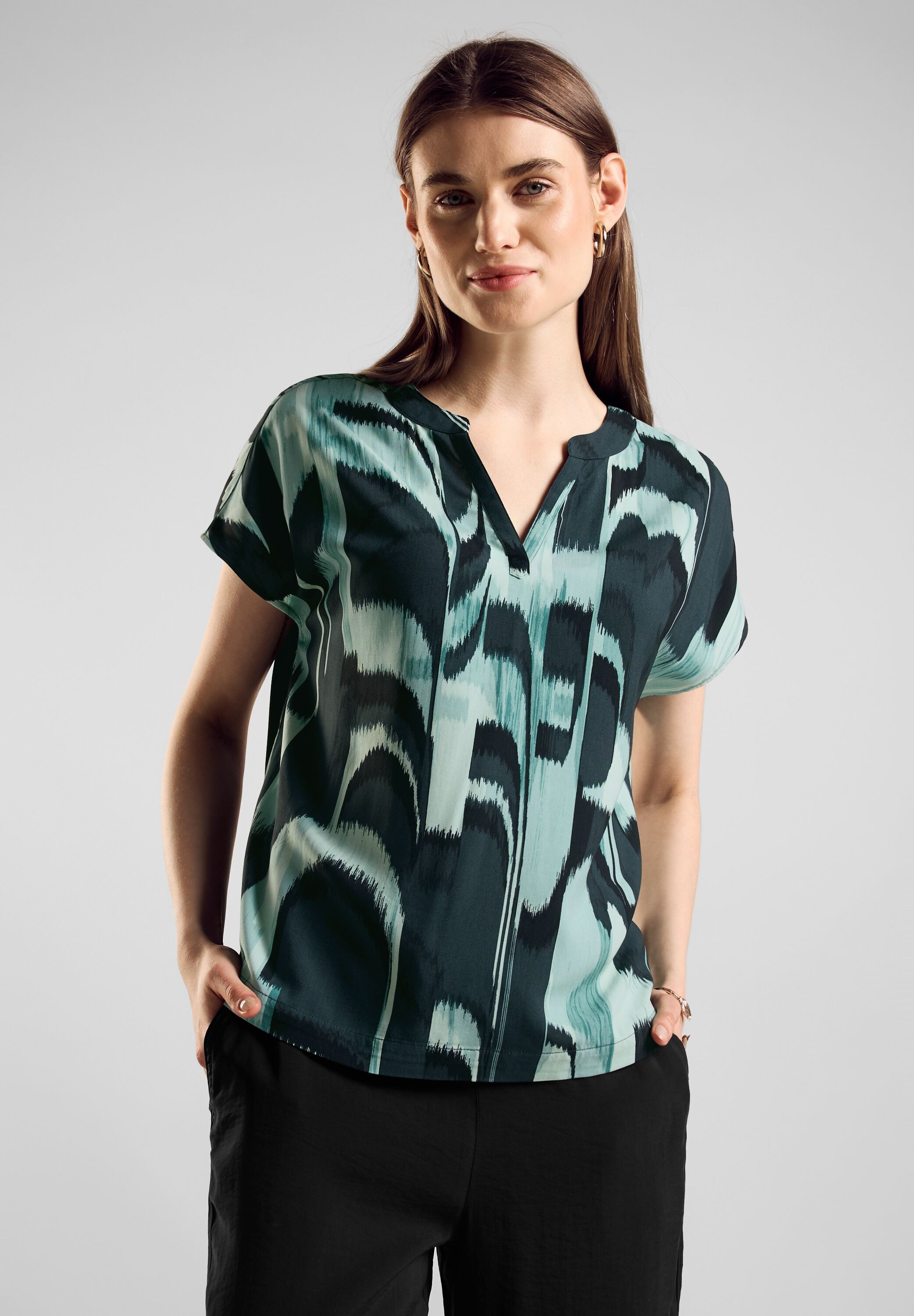 STREET ONE Druckbluse, mit grafischem Muster