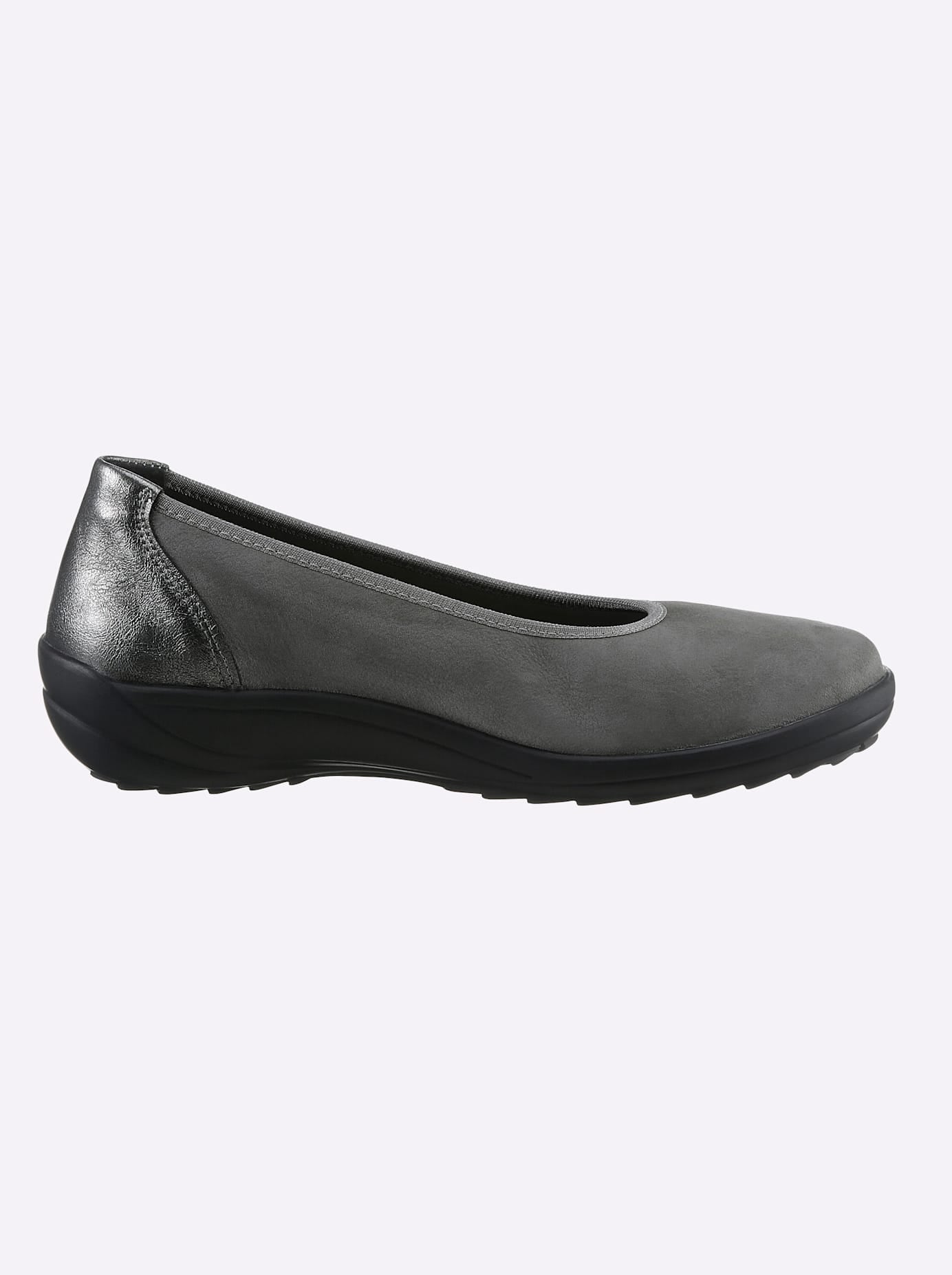 Classic Basics Ballerina
