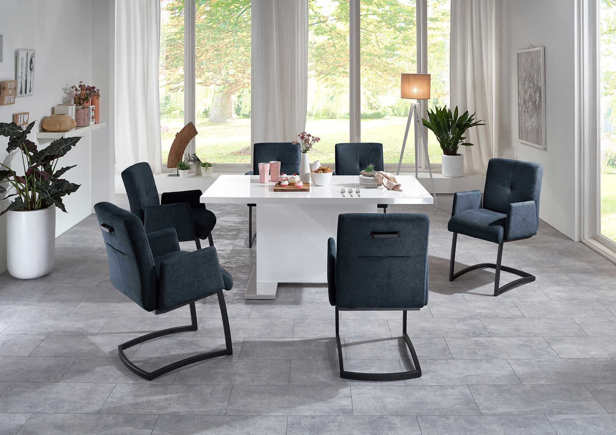 exxpo - sofa fashion Freischwinger "Affogato mit komfortablen Armlehnen" () attraktiven Kreuznaht in der Rückenlehne