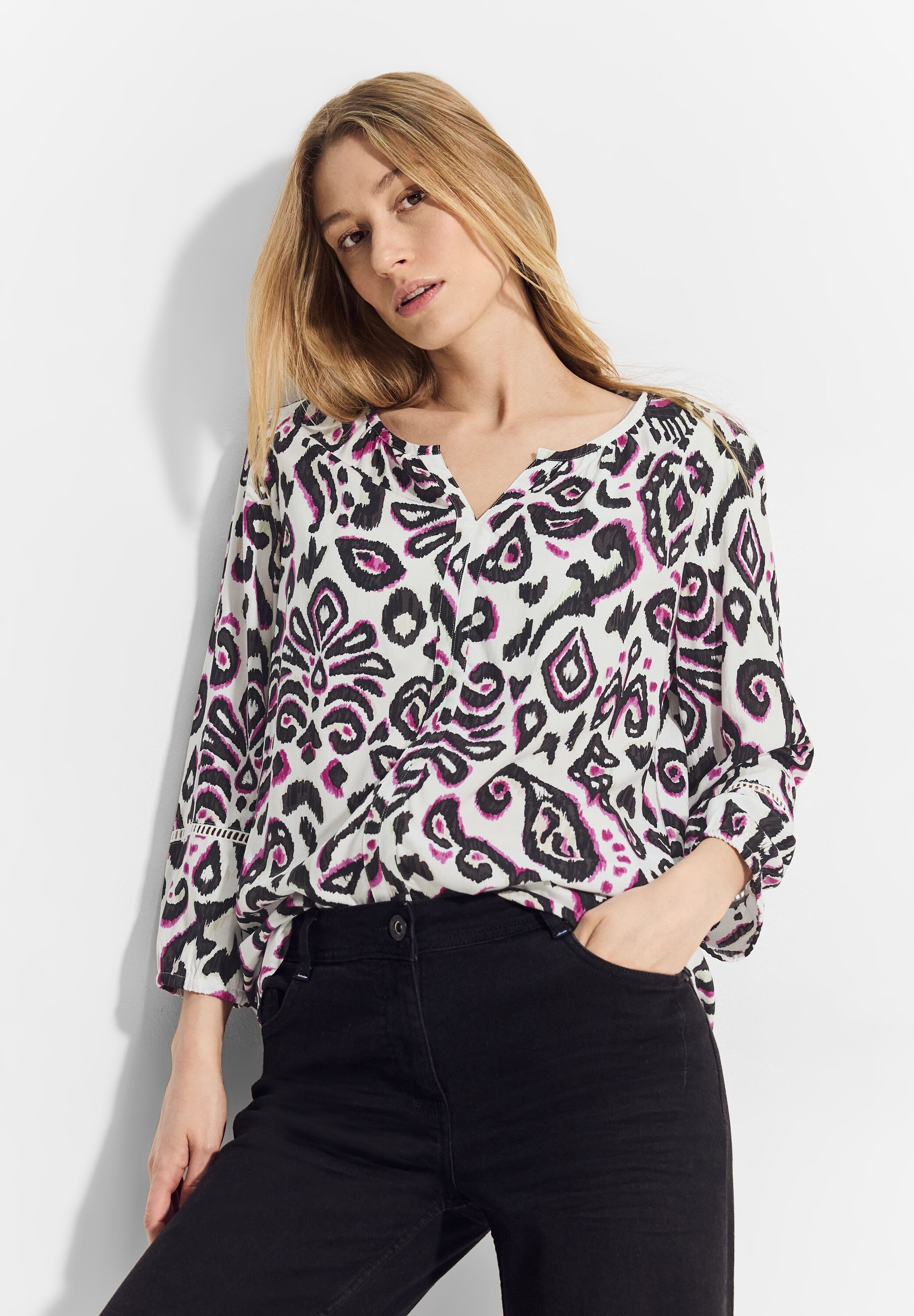 Klassische Bluse, mit All-Over Print