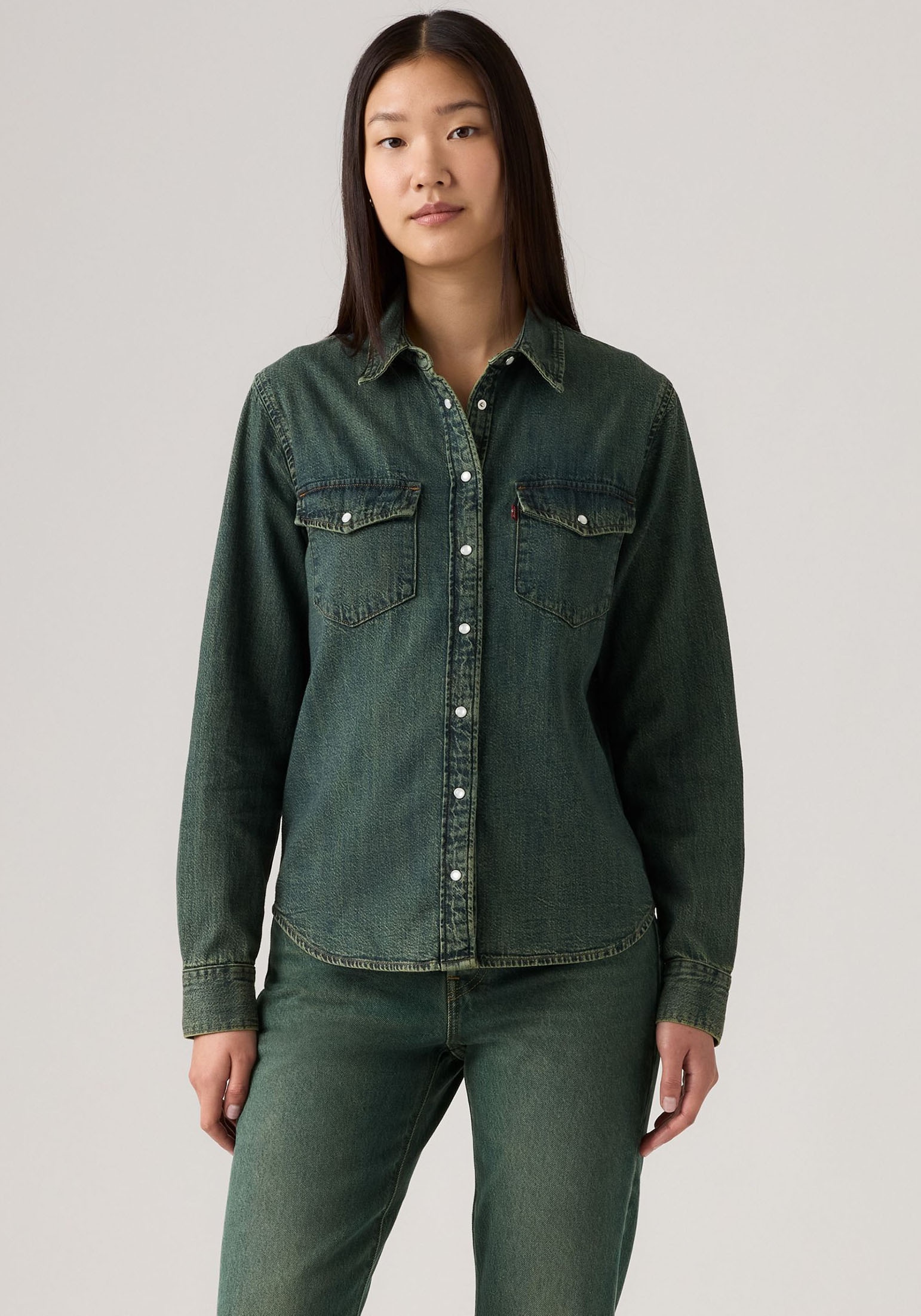 Levi's® Jeansbluse »ESSENTIAL WESTERN« mit Brusttaschen mit Druckknöpfen