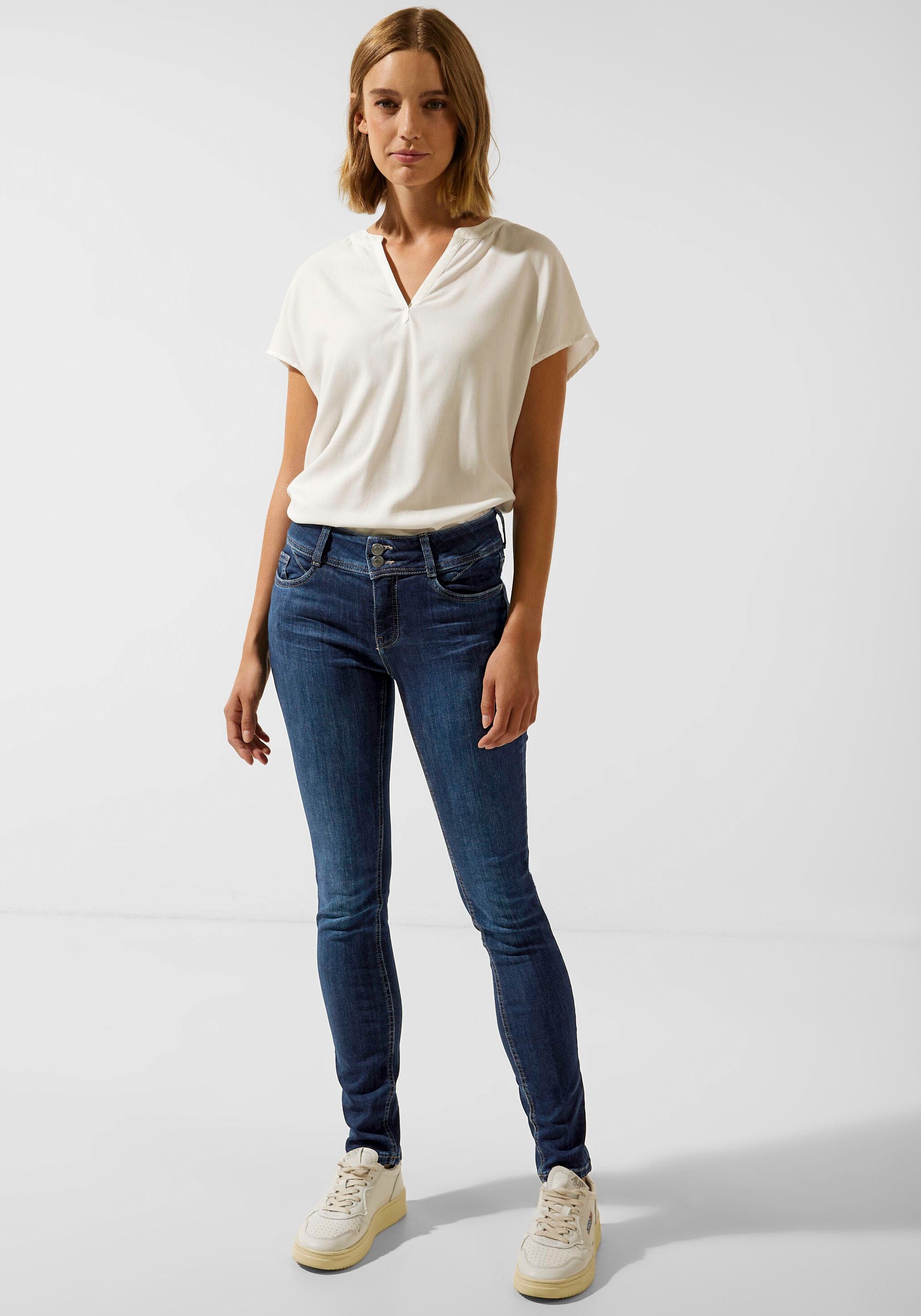 bestellen Slim-fit-Jeans, STREET mit Jelmoli-Versand Schweiz ONE Markenlabel bei online hinten