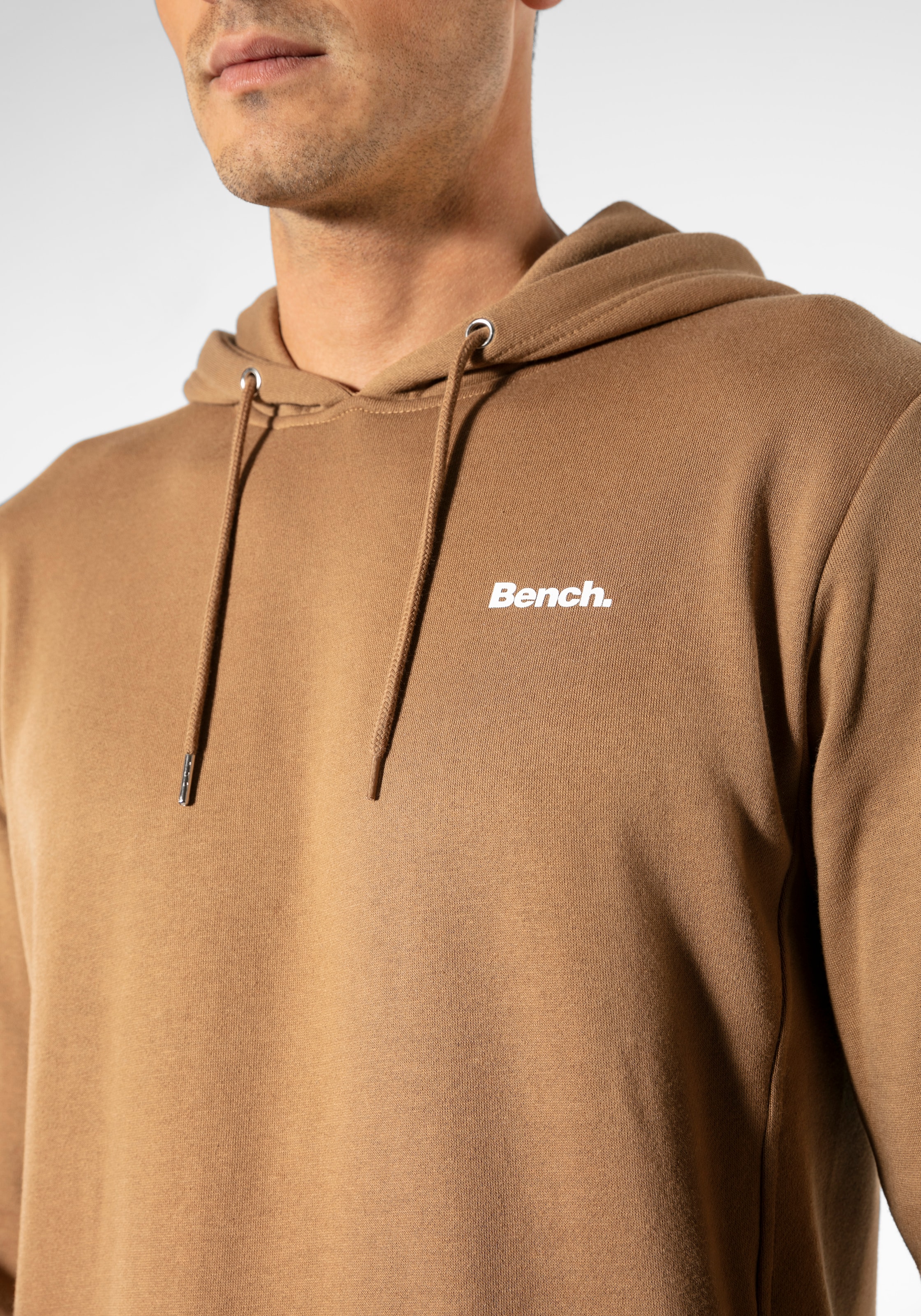 Bench. Loungewear Hoodie, Sweatshirt mit Kapuze und seitlichen Taschen, Baumwollmischung