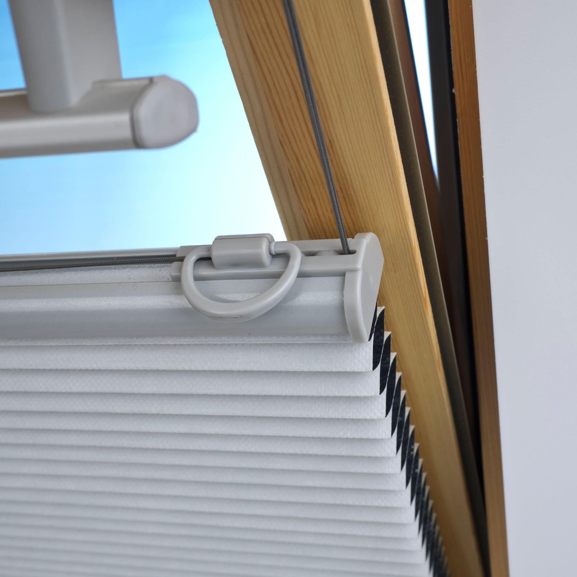 Liedeco Dachfensterplissee »Universal Dachfenster-Plissee«, verdunkelnd, energiesparend, ohne Bohren, verspannt, Fixmass