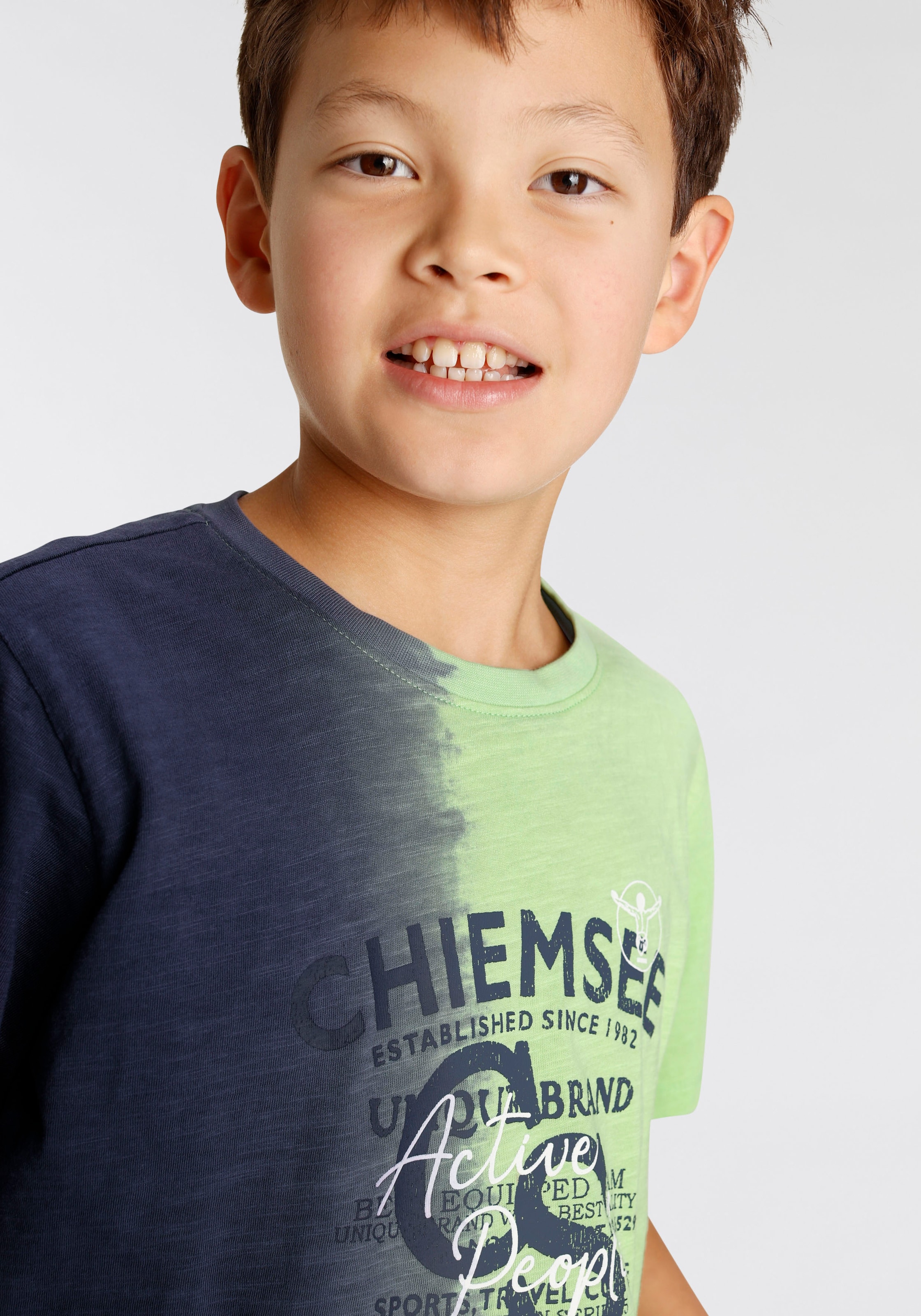 Chiemsee T-Shirt »Farbverlauf«, mit vertikalem Farbverlauf online entdecken  | Jelmoli-Versand