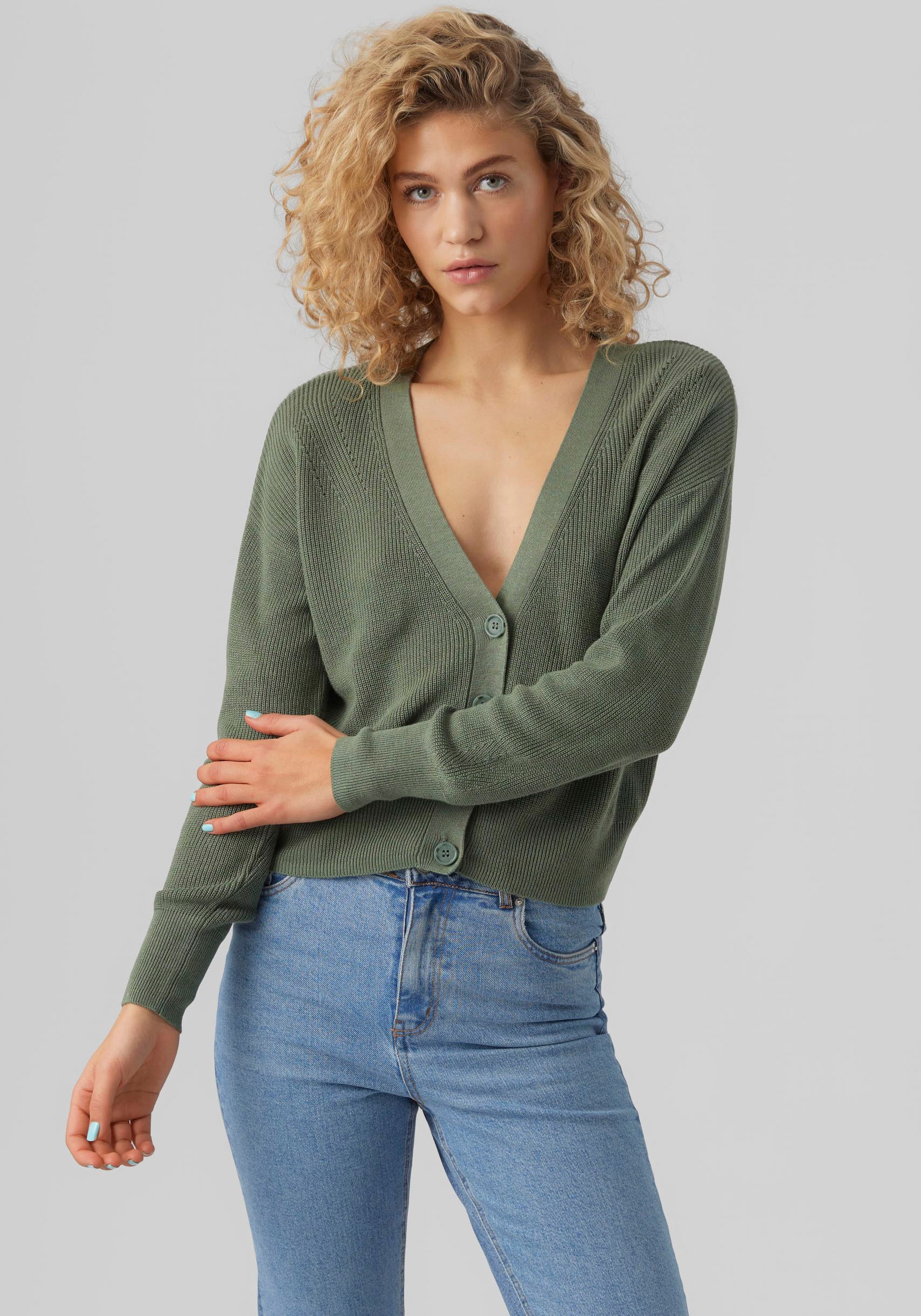 Vero Moda Strickjacke »VMNEWLEXSUN LS SHORT V-NECK CAR GA NOOS« mit Knopfleiste