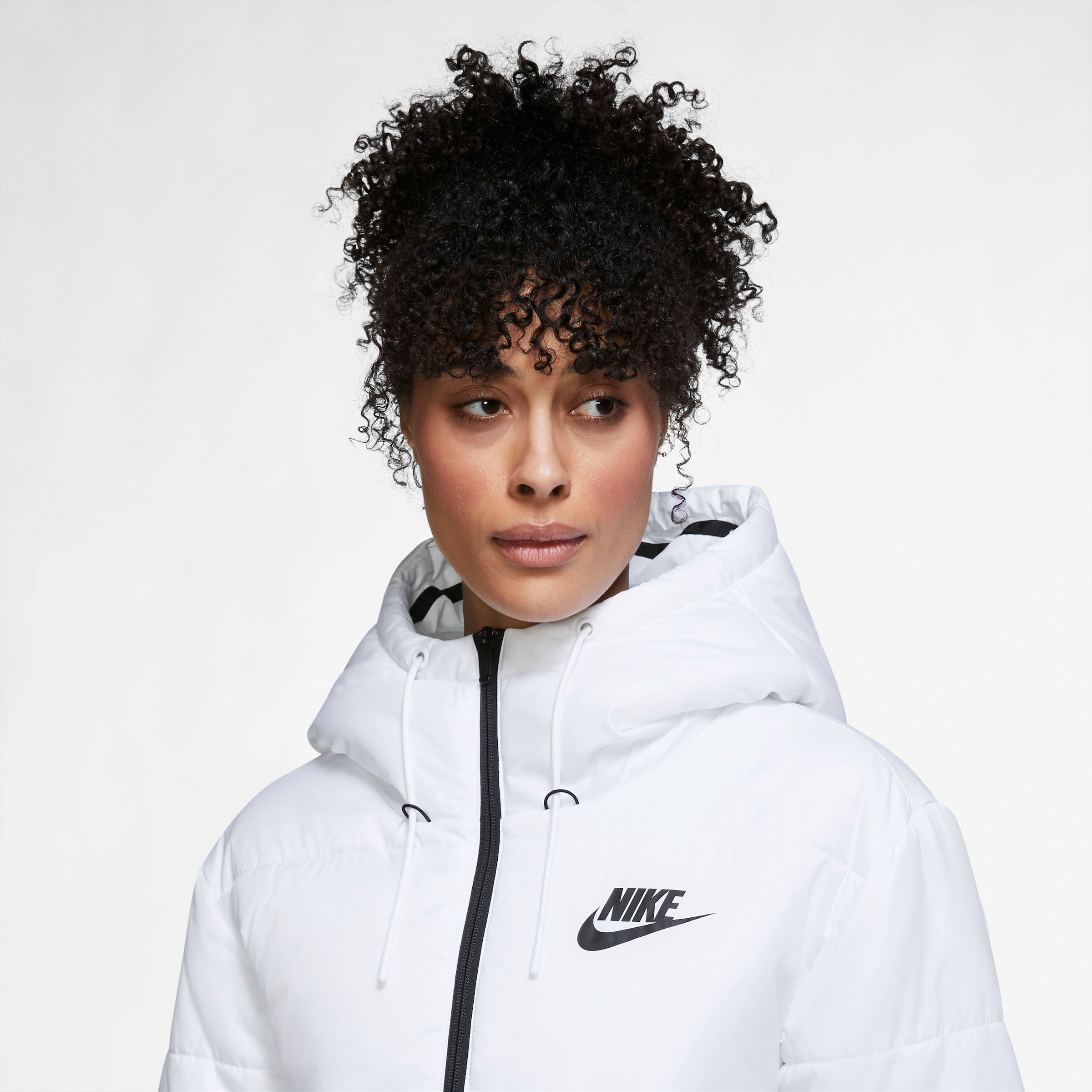 Nike Sportswear Steppjacke »THERMA-FIT REPEL CLASSIC SERIES WOMANS JACKET«, mit Kapuze