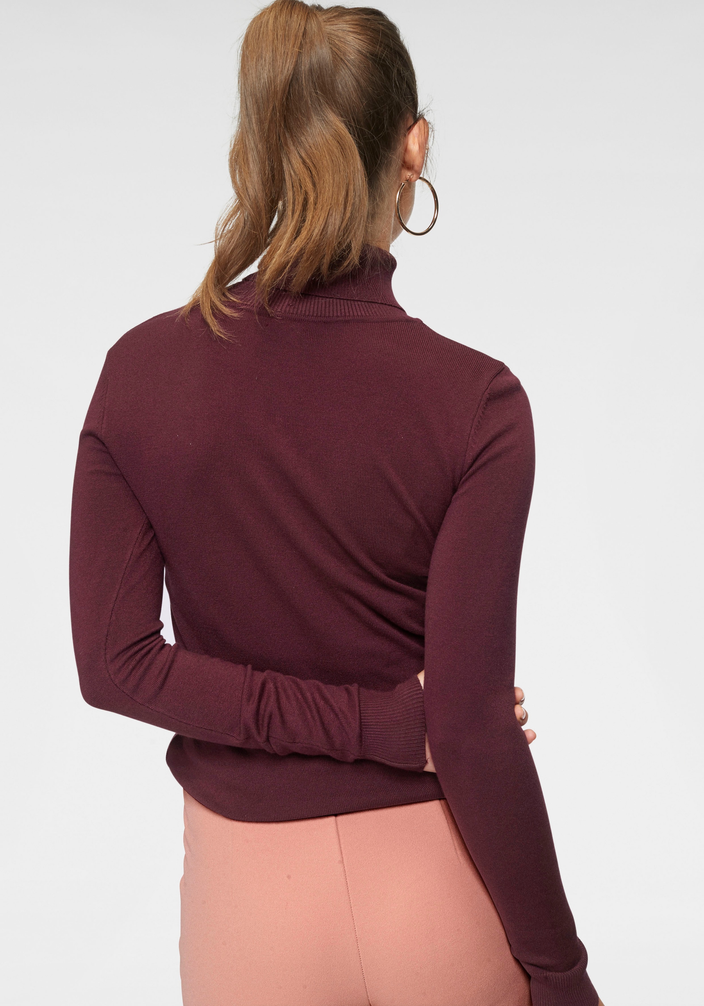 Bruno Banani Rollkragenpullover, mit Metalllogo