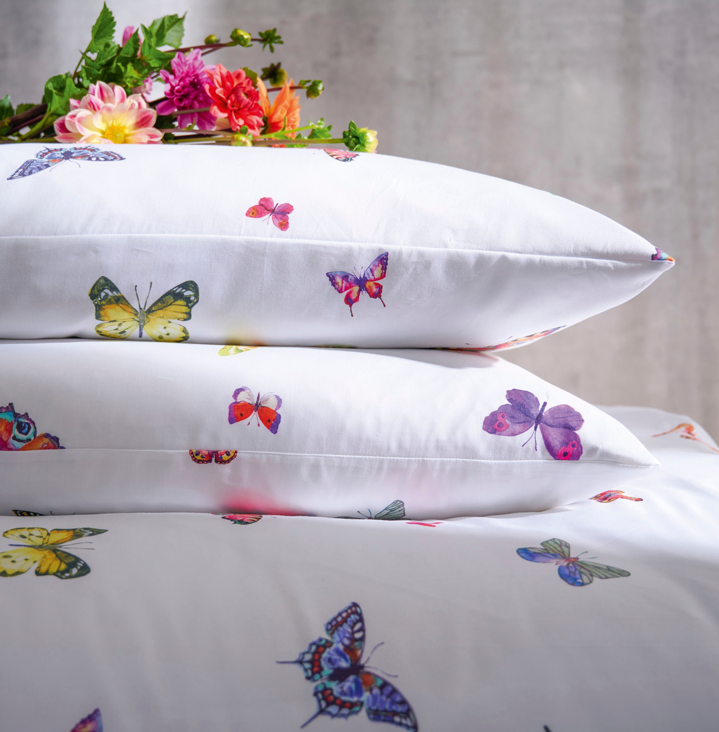 Farbig im modische Schmetterlinge, tanzende ❤ Statement APELT Jelmoli-Online »Lucky«, kaufen Shop im Bettwäsche Schlafbereich